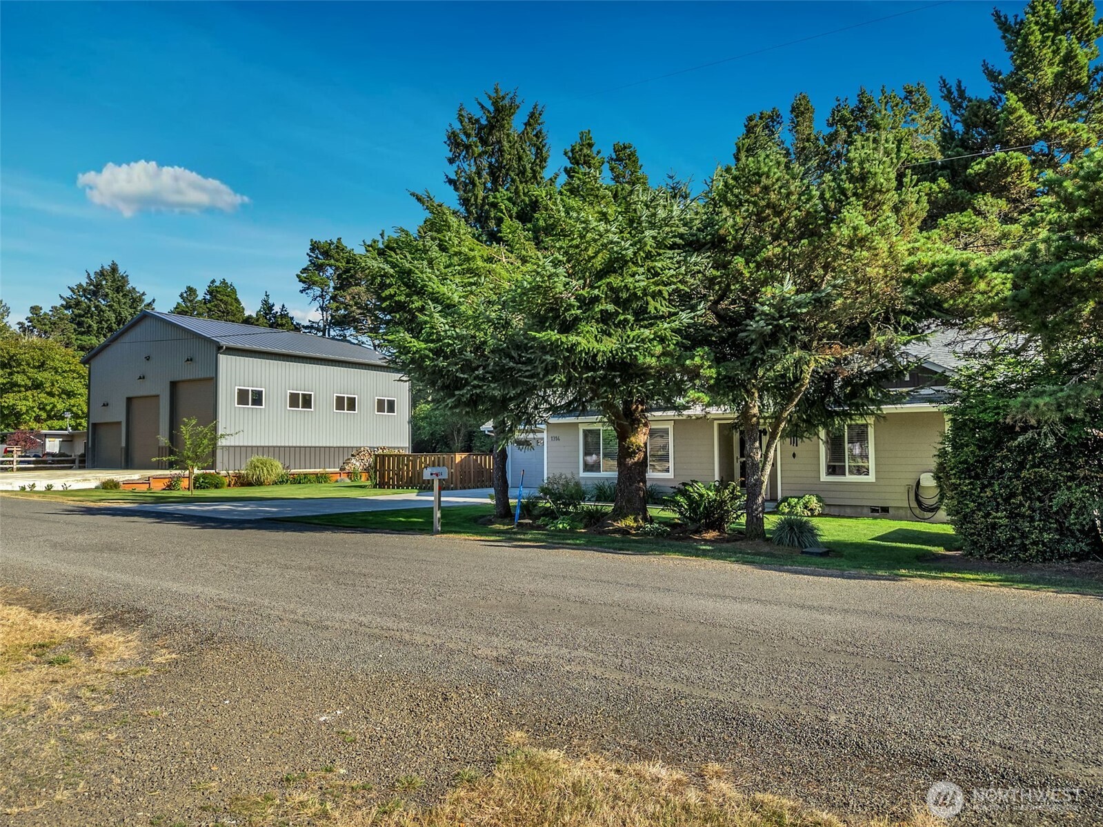 1314 187th Place Property Photo 5