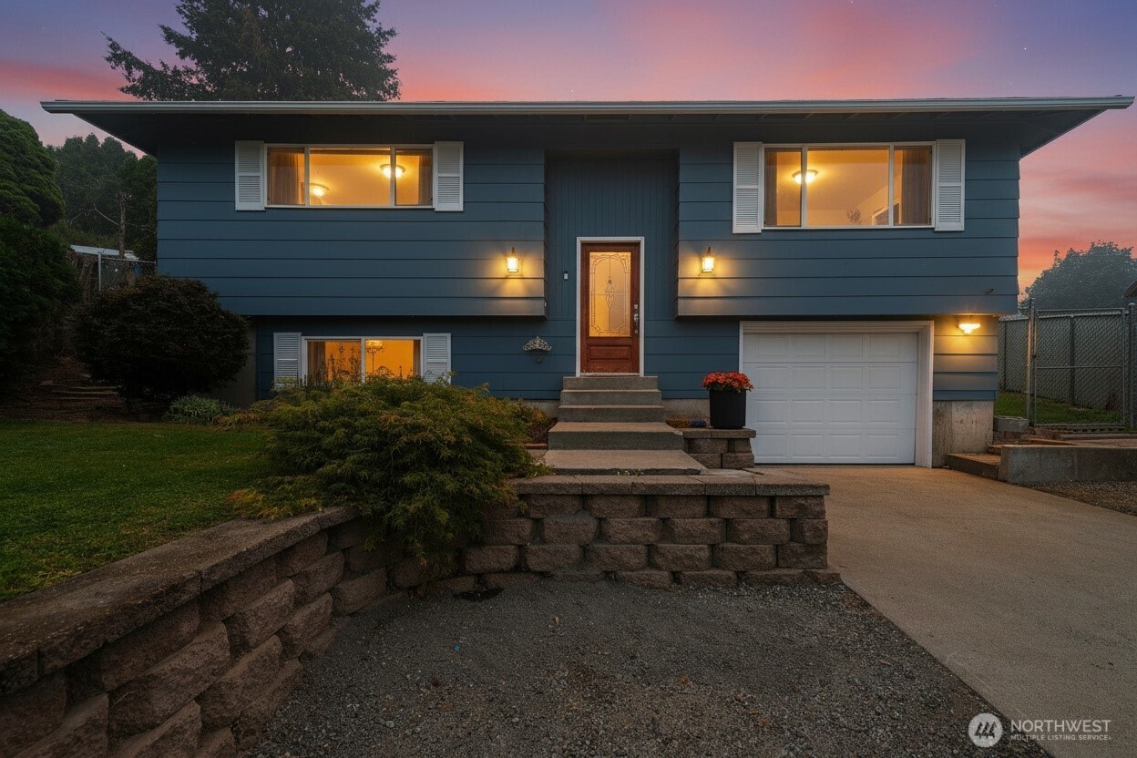 420 N Huber Court Property Photo 3