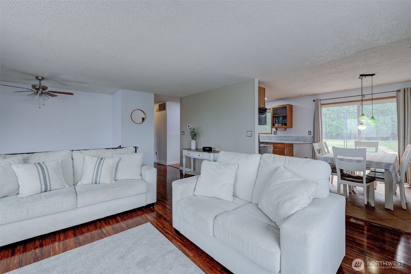 420 N Huber Court Property Photo 8