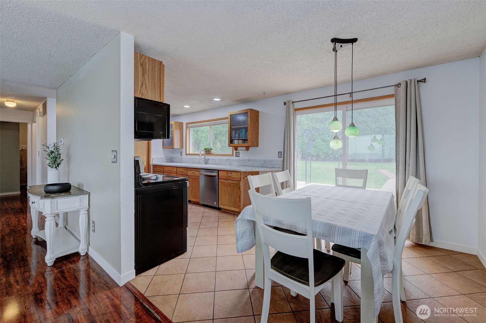 420 N Huber Court Property Photo 11