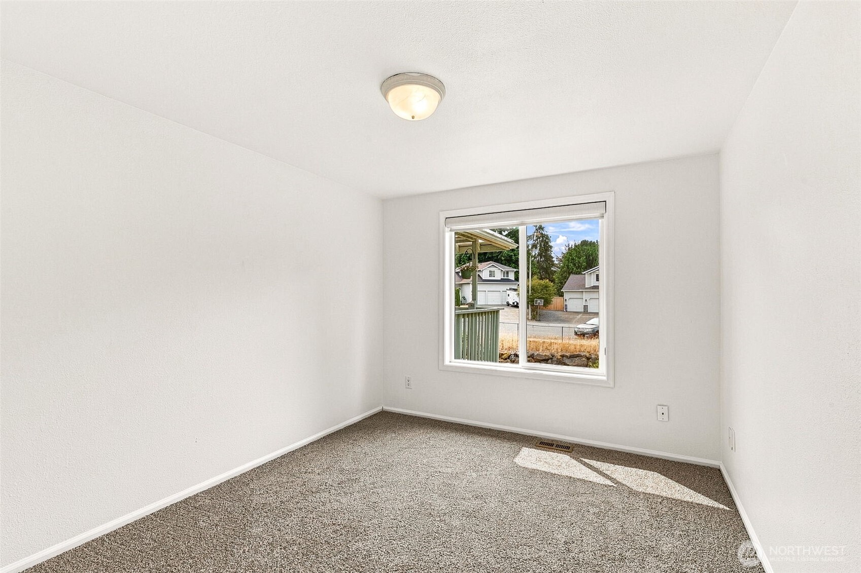 5022 136th Street Property Photo 22