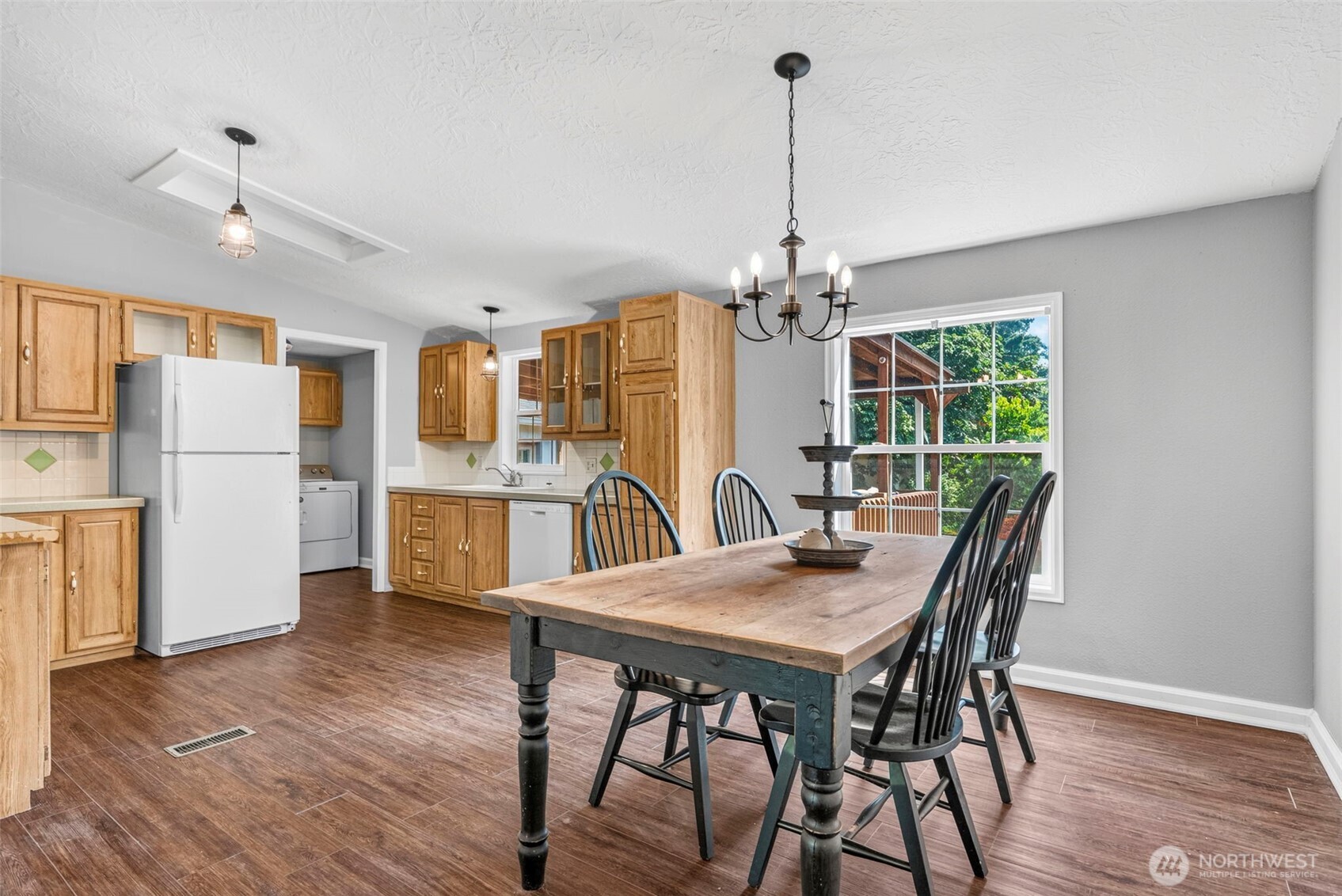 585 Gore Road Property Photo 11