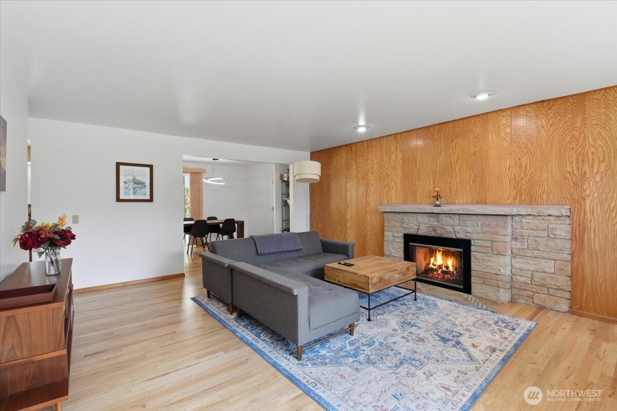 20621 78th Place Property Photo 3