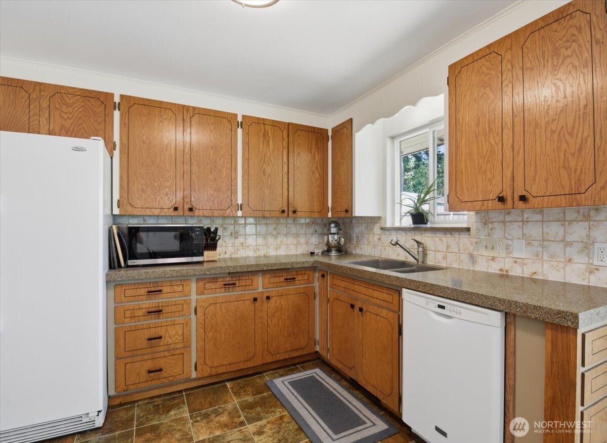 20621 78th Place Property Photo 7