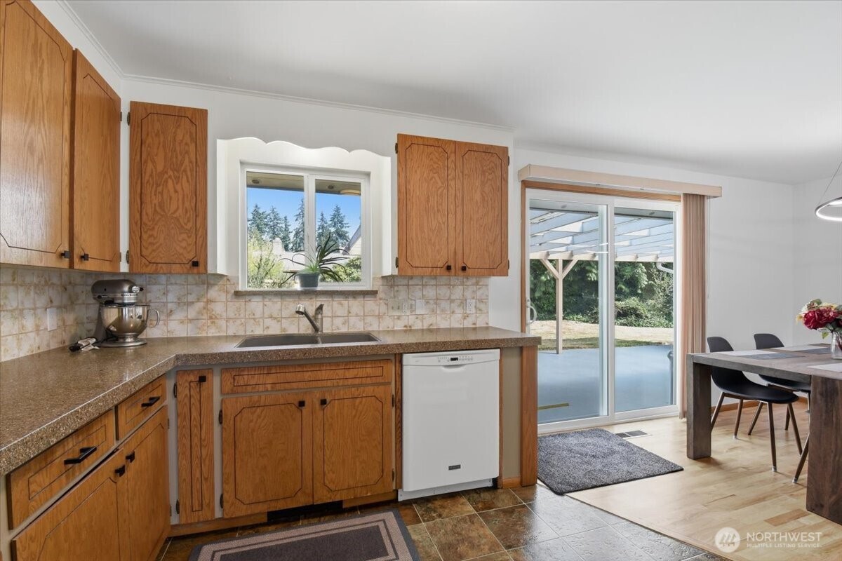 20621 78th Place Property Photo 8