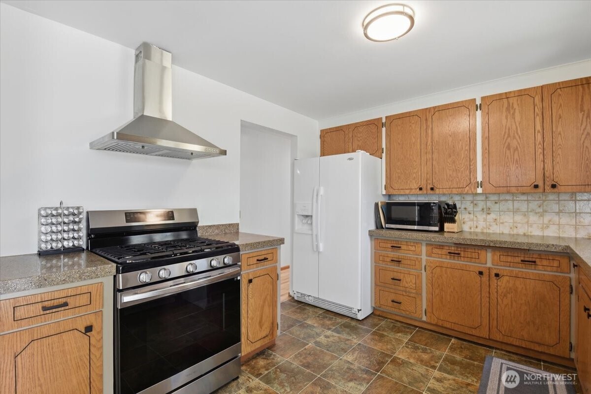 20621 78th Place Property Photo 9