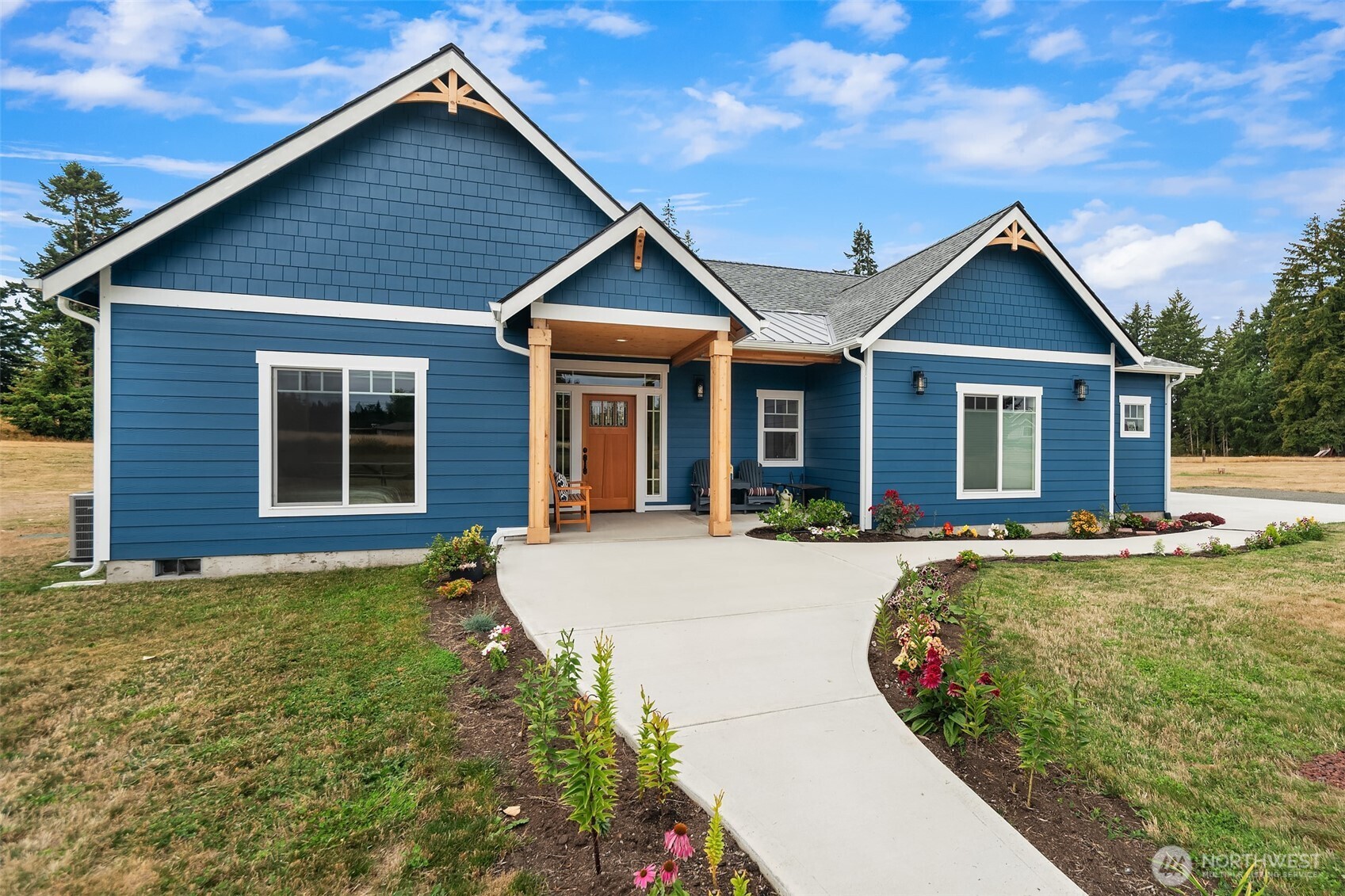 18507 Sargent Road Property Photo 1