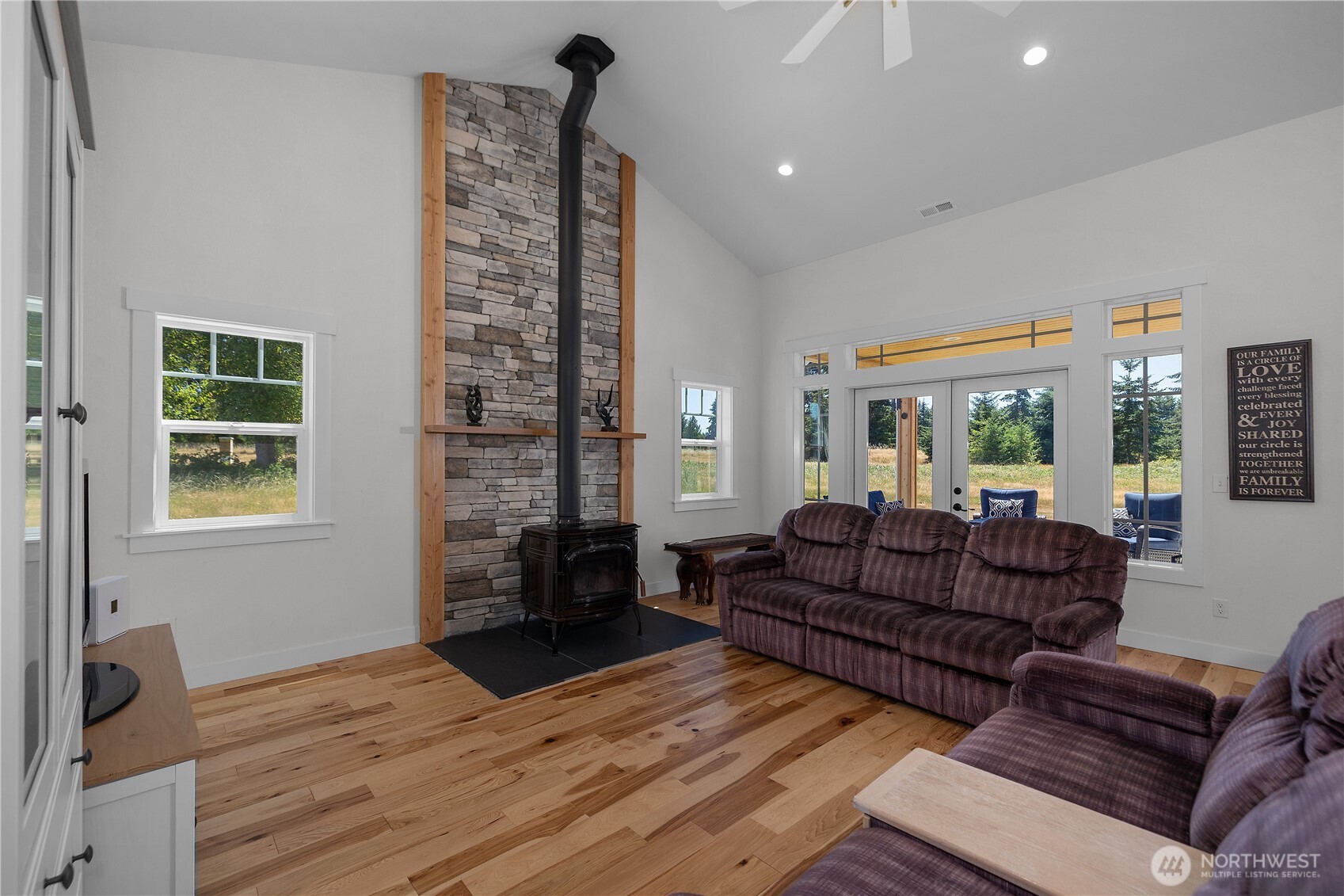 18507 Sargent Road Property Photo 6