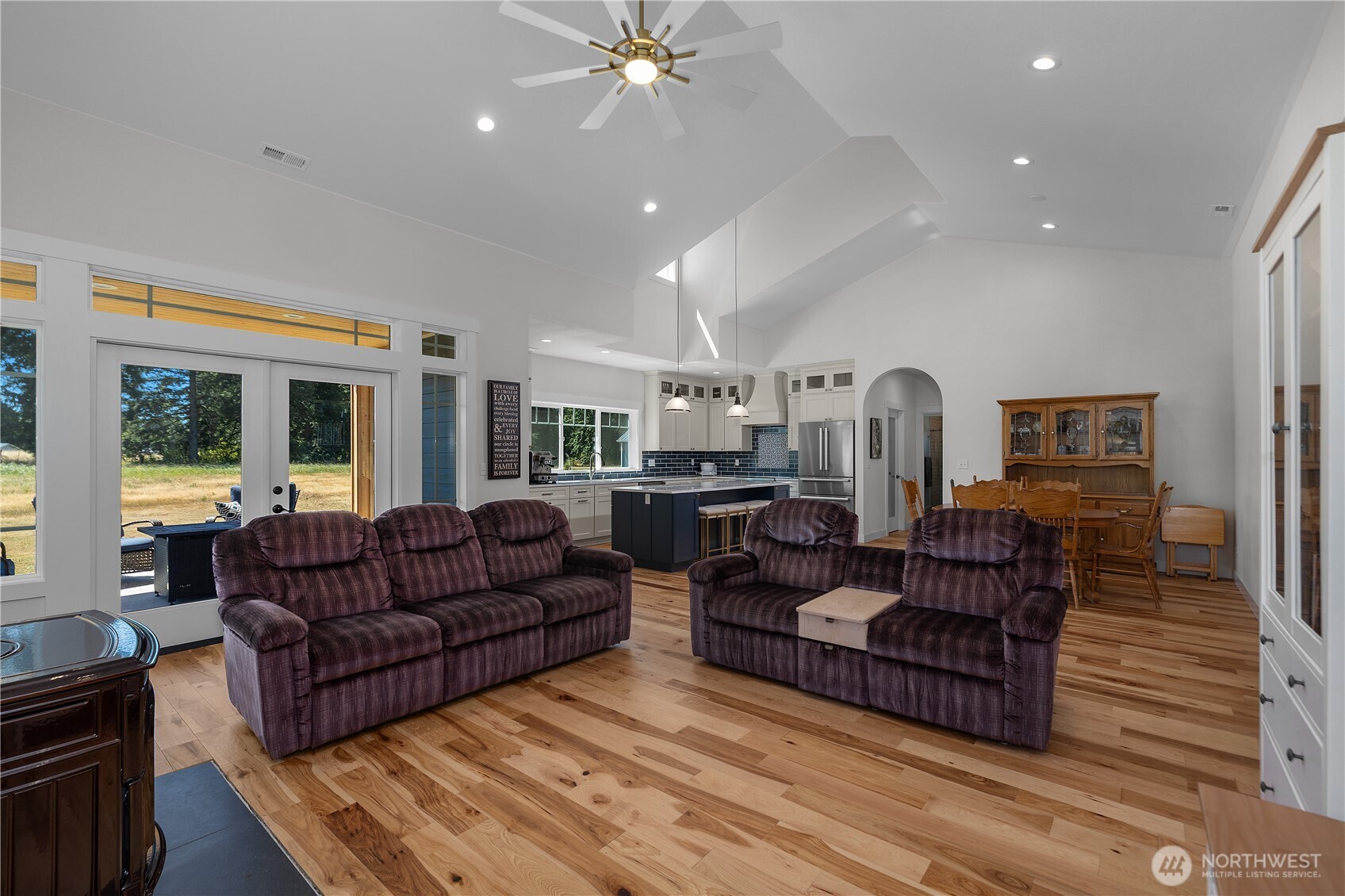 18507 Sargent Road Property Photo 7