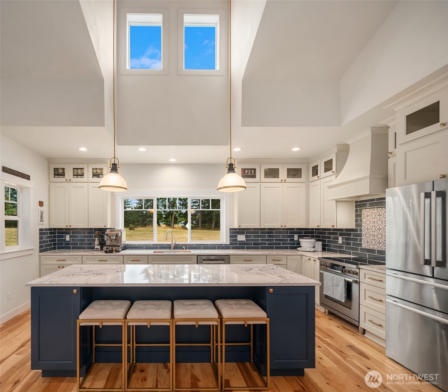 18507 Sargent Road Property Photo 7