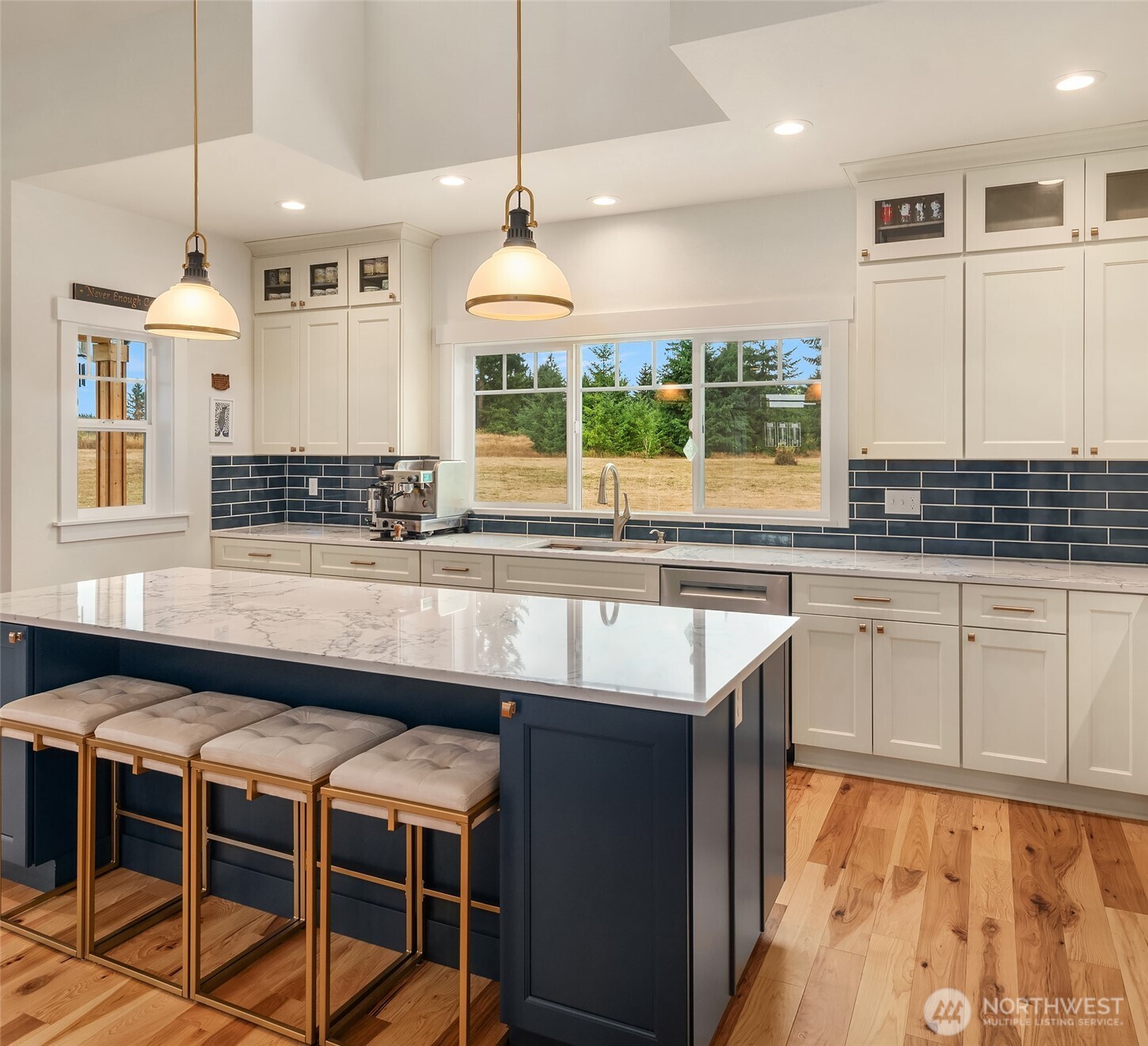 18507 Sargent Road Property Photo 8