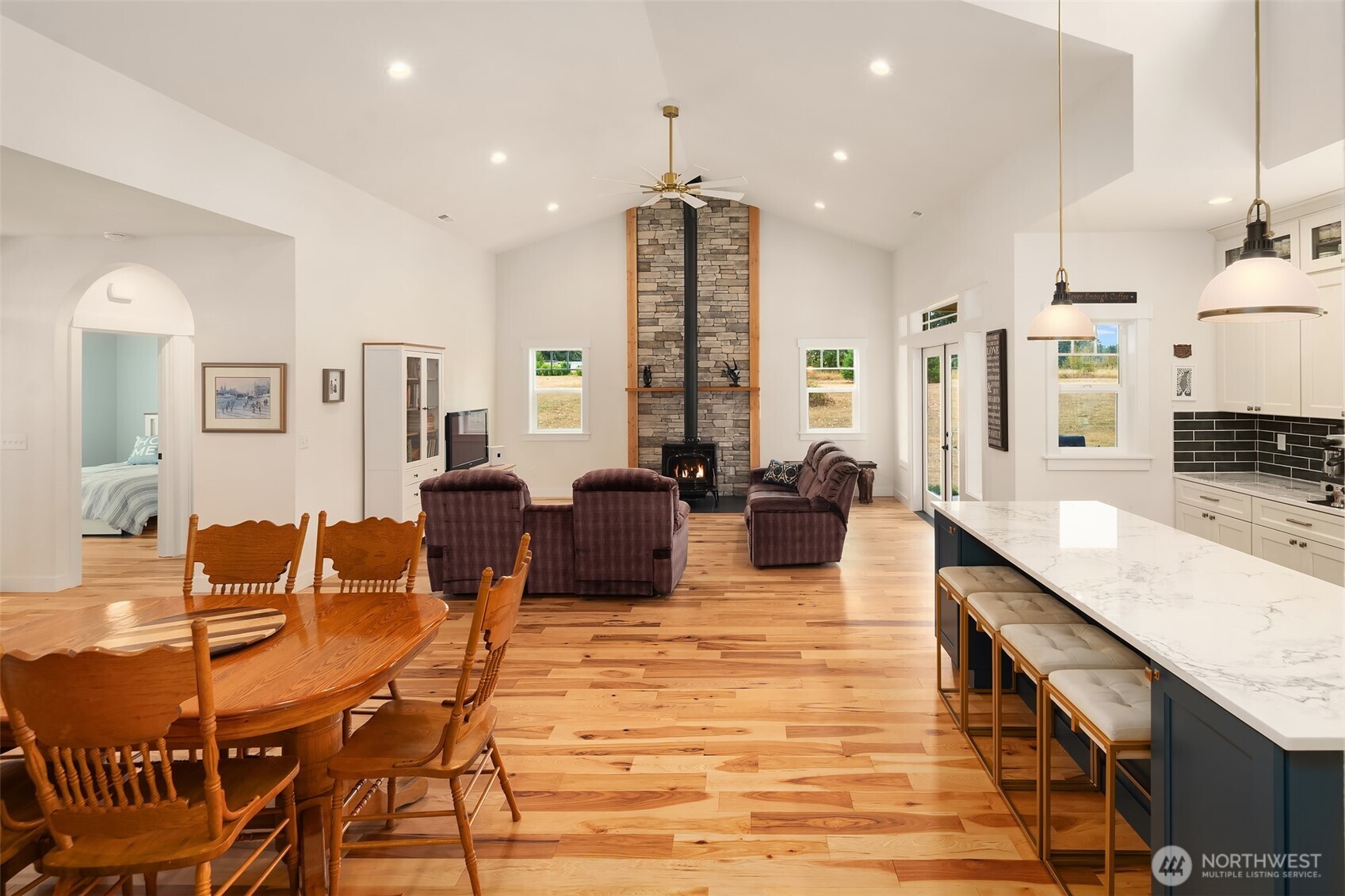 18507 Sargent Road Property Photo 15