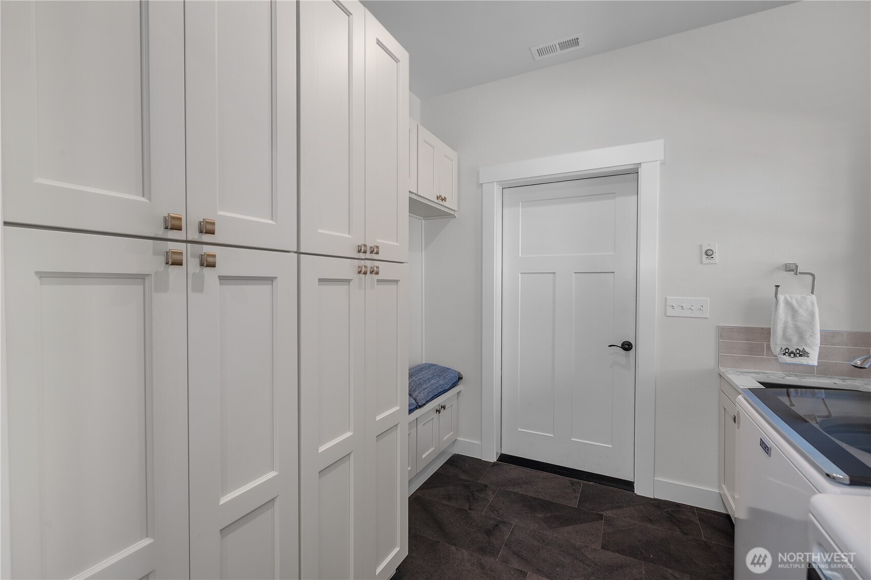 18507 Sargent Road Property Photo 19