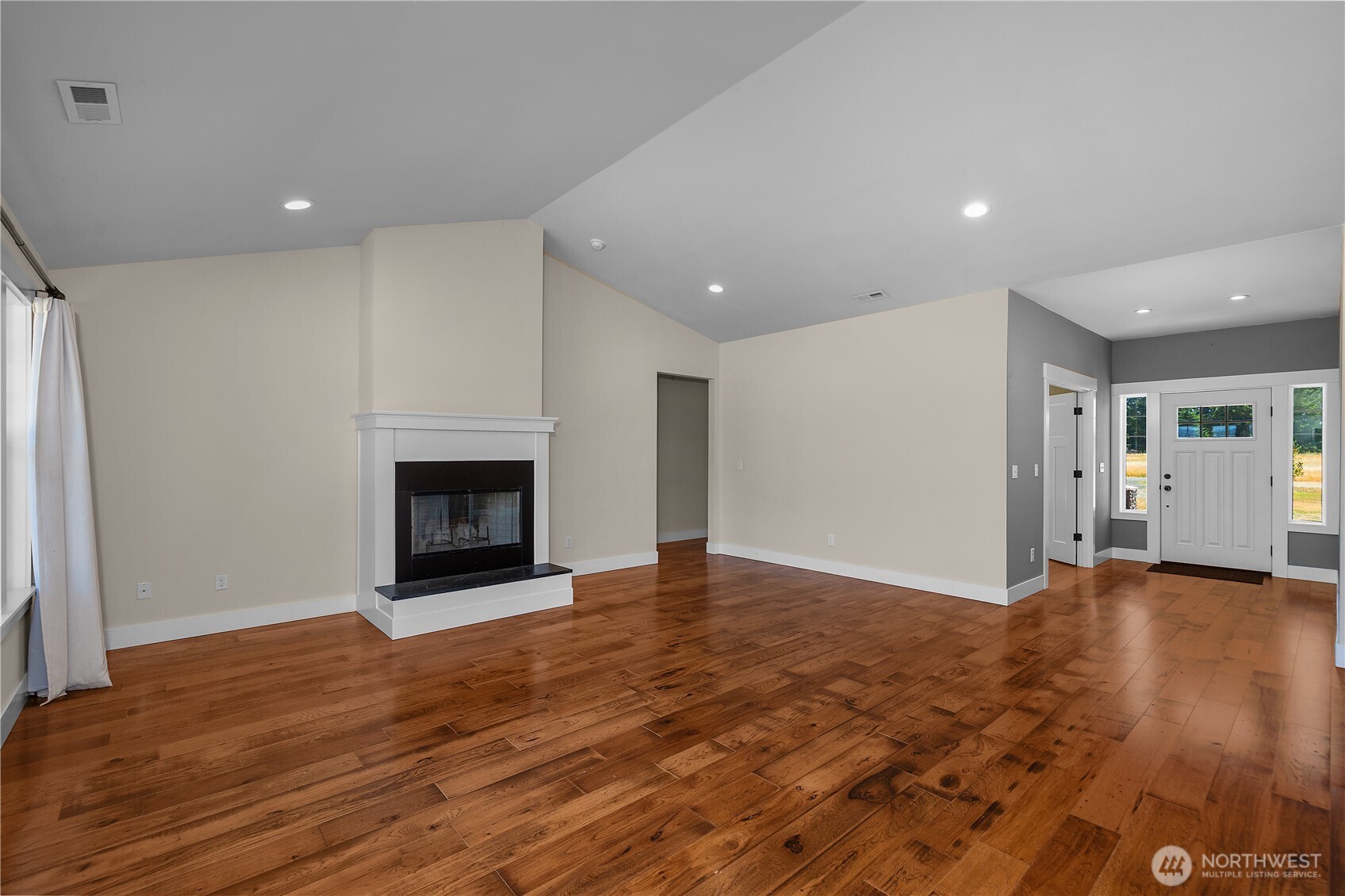 18443 Sargent Road Property Photo 4