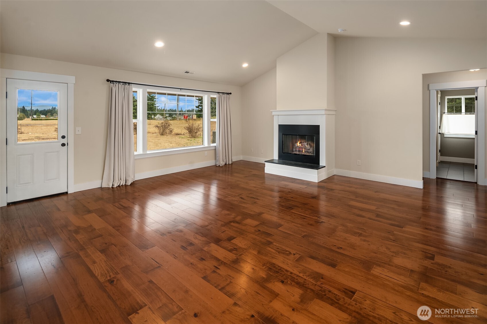 18443 Sargent Road Property Photo 7
