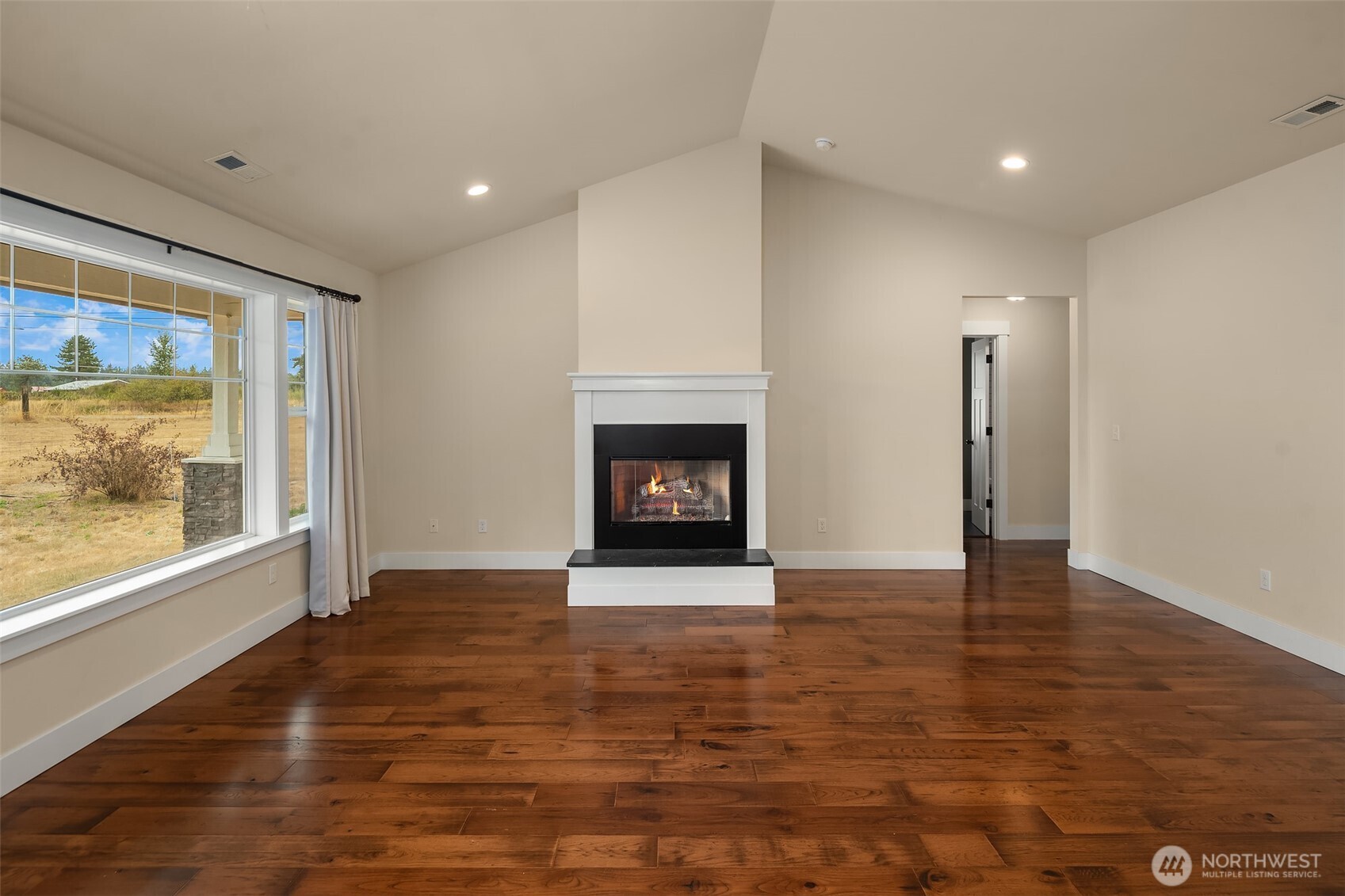 18443 Sargent Road Property Photo 8