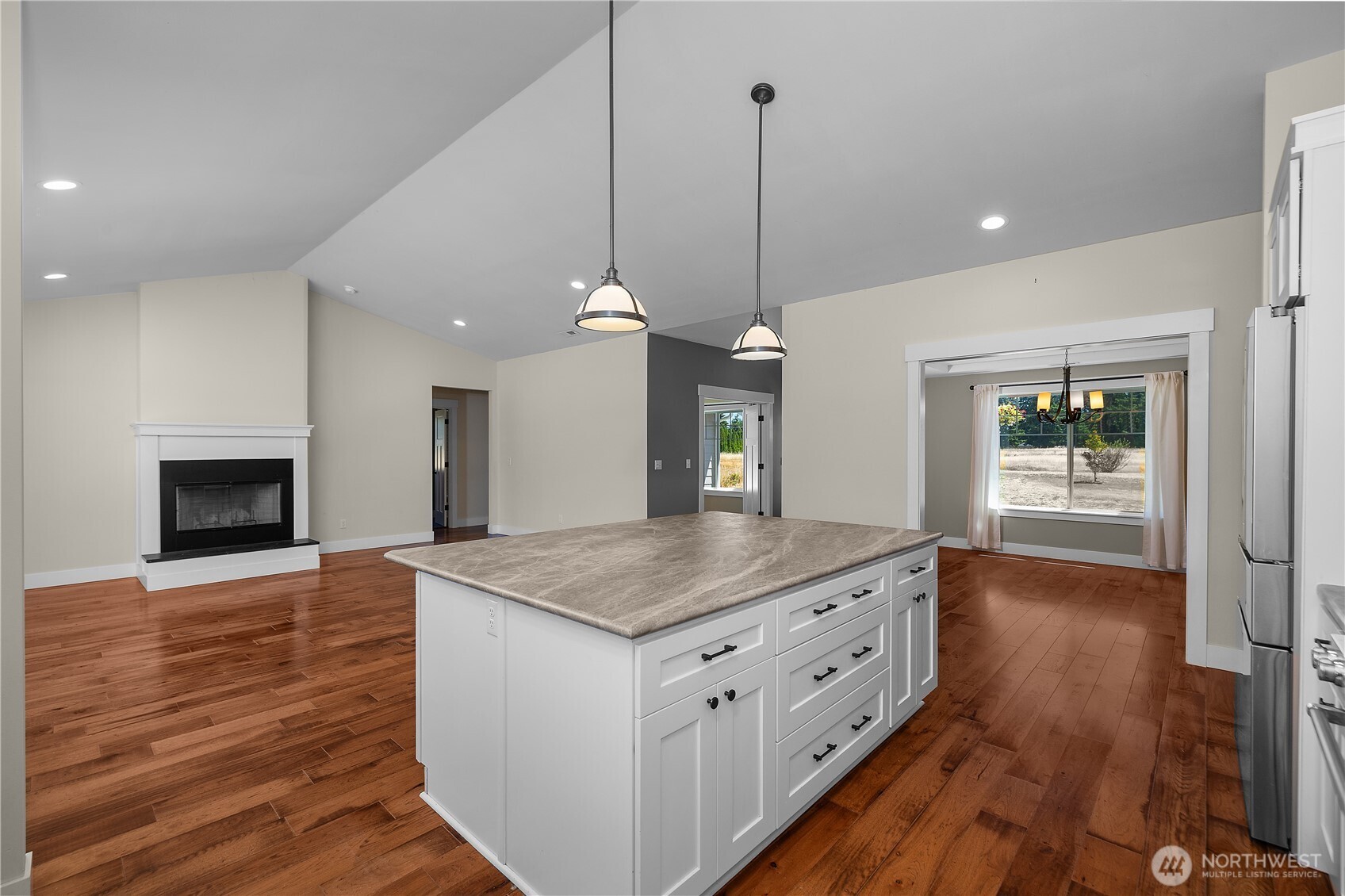 18443 Sargent Road Property Photo 10