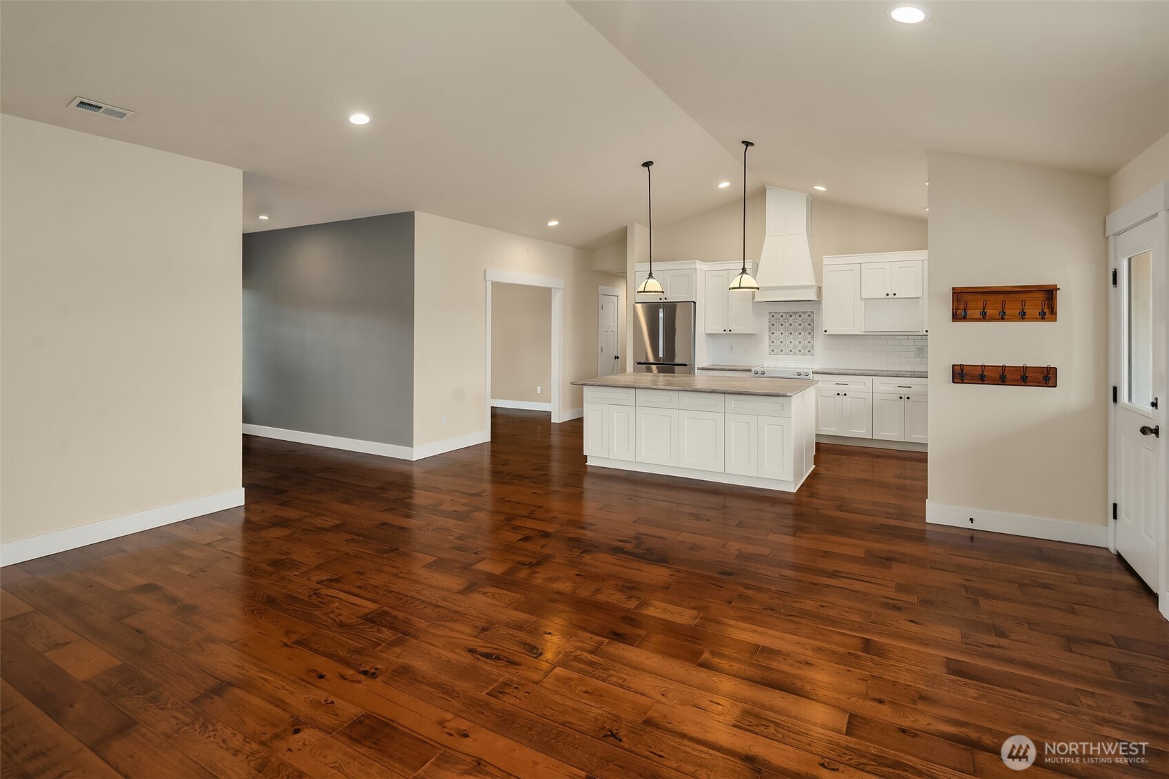 18443 Sargent Road Property Photo 11