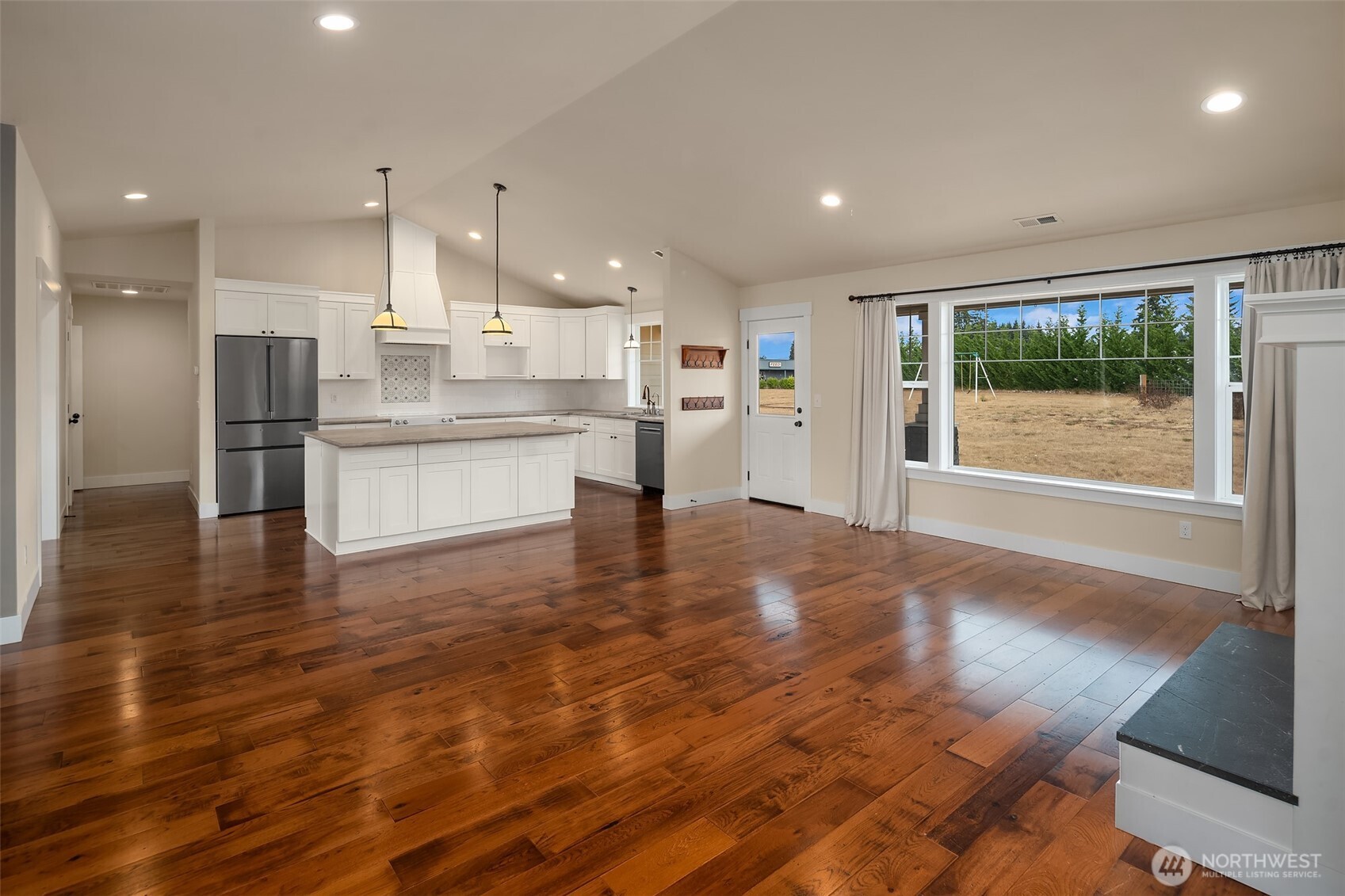 18443 Sargent Road Property Photo 12