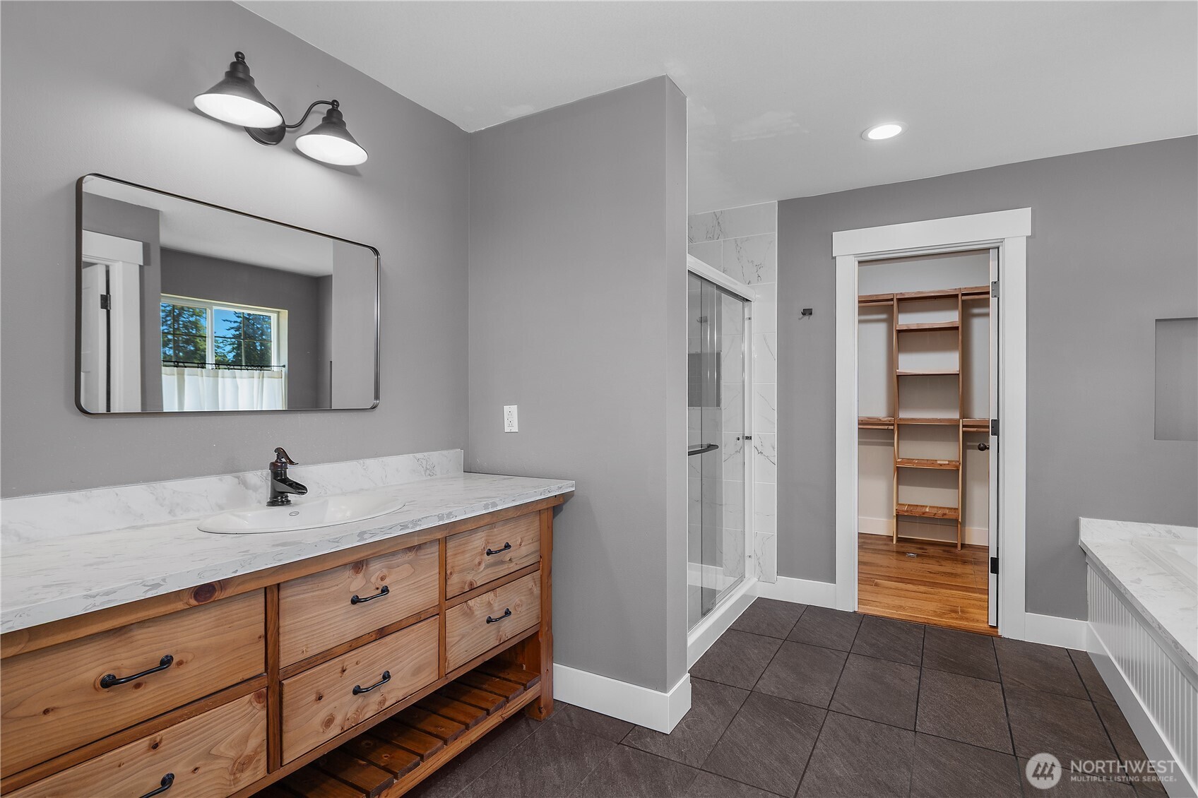 18443 Sargent Road Property Photo 16