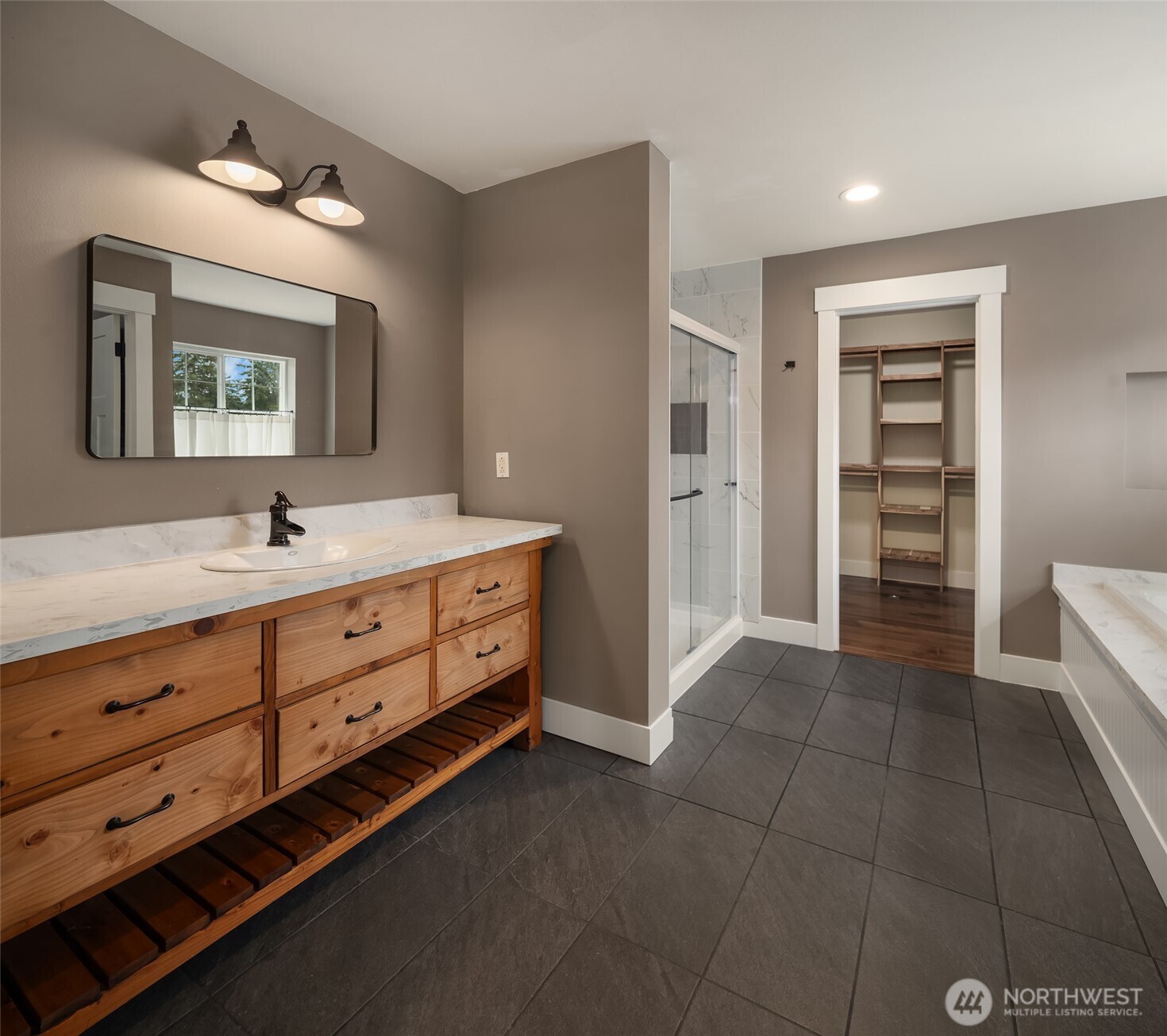 18443 Sargent Road Property Photo 23