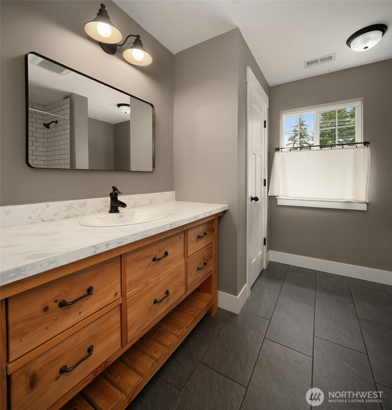 18443 Sargent Road Property Photo 30