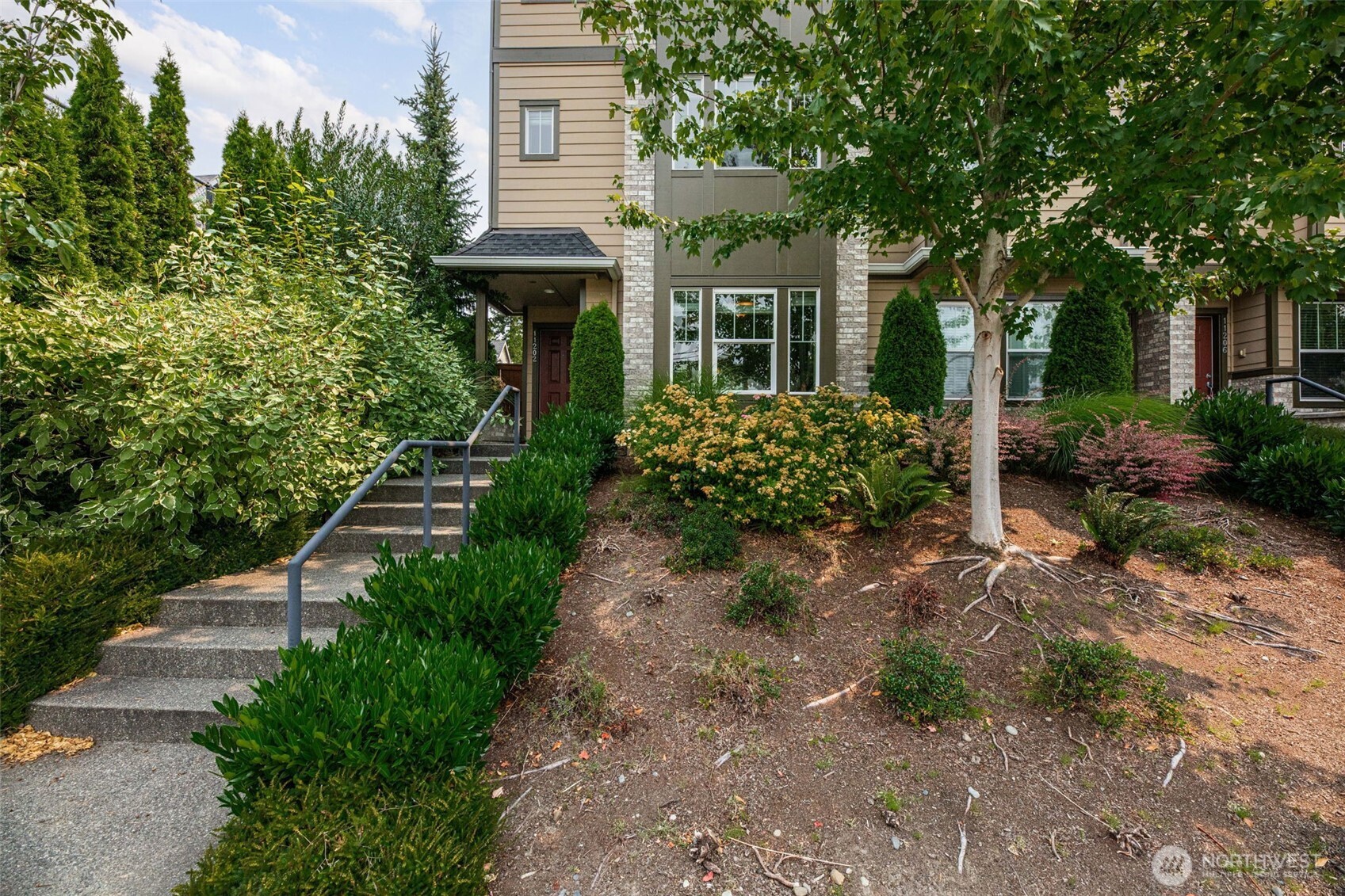 11202 19th Drive Property Photo 3