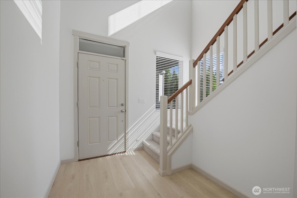 21602 Nw Monterey Loop Property Photo 3