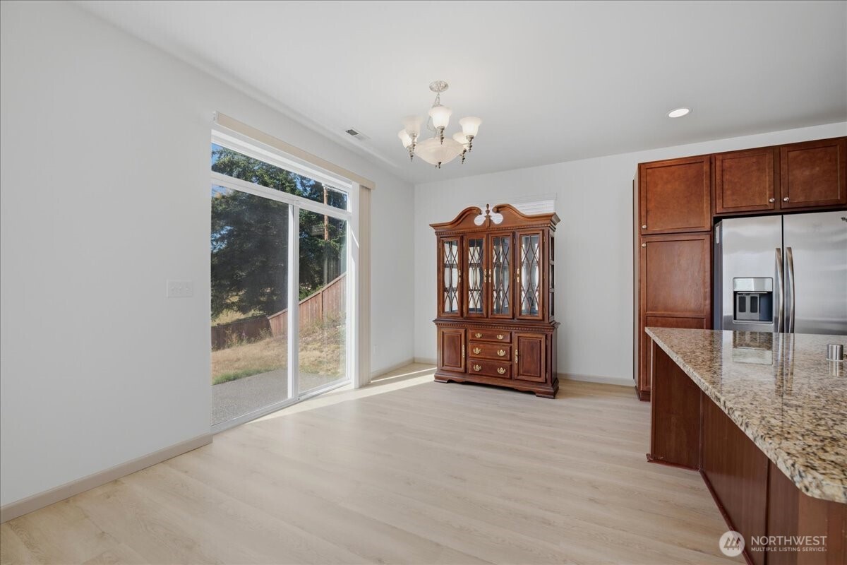 21602 Nw Monterey Loop Property Photo 9