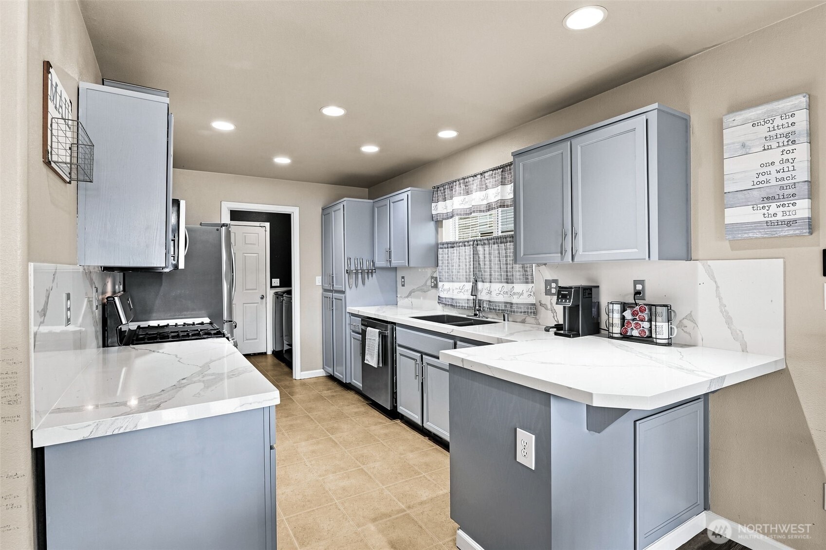 211 177th Street Property Photo 2