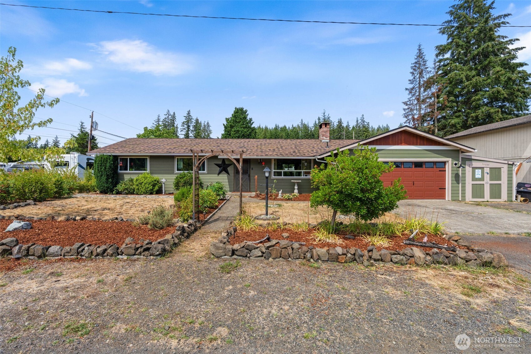 726 Sidney Street Property Photo 1