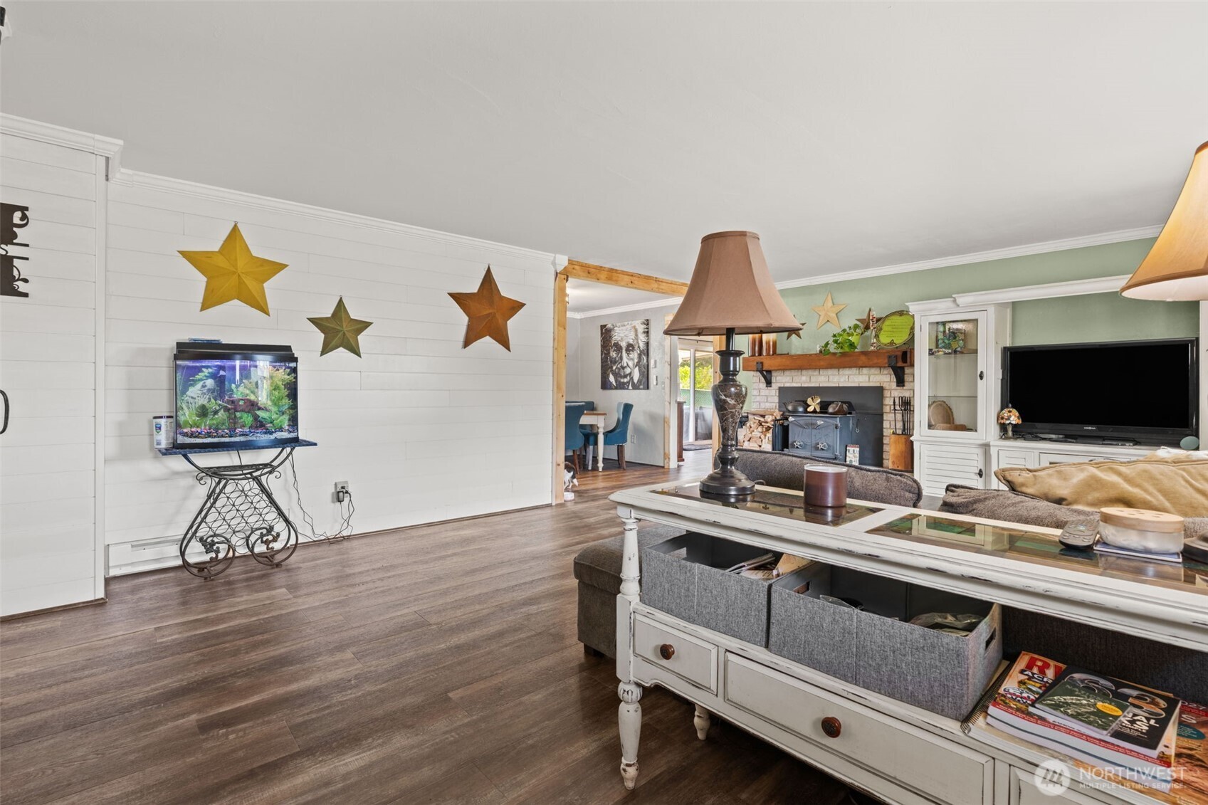 726 Sidney Street Property Photo 8