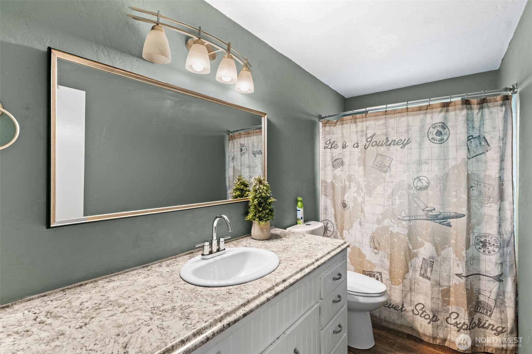 726 Sidney Street Property Photo 19