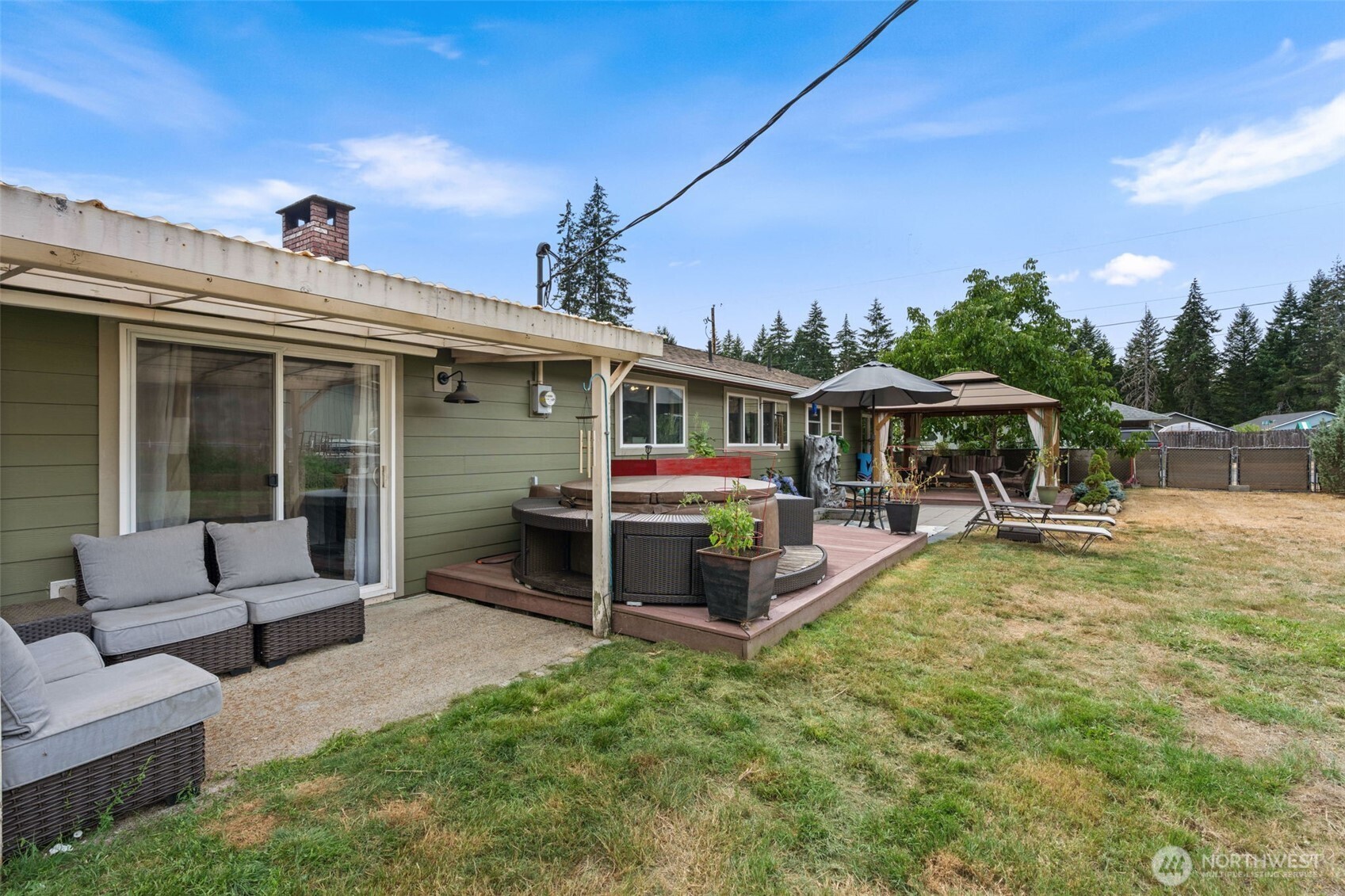 726 Sidney Street Property Photo 27