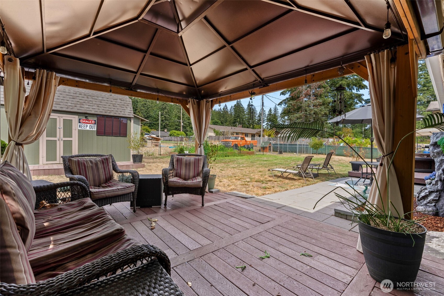 726 Sidney Street Property Photo 32