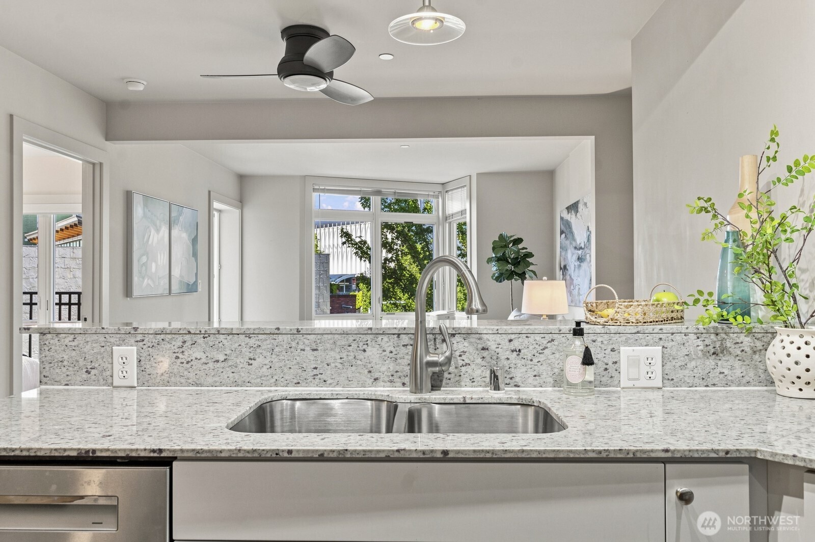159 Denny Way 509 Property Photo 18