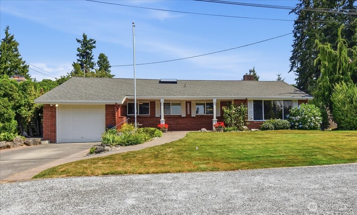21725 85th Place Property Photo 1