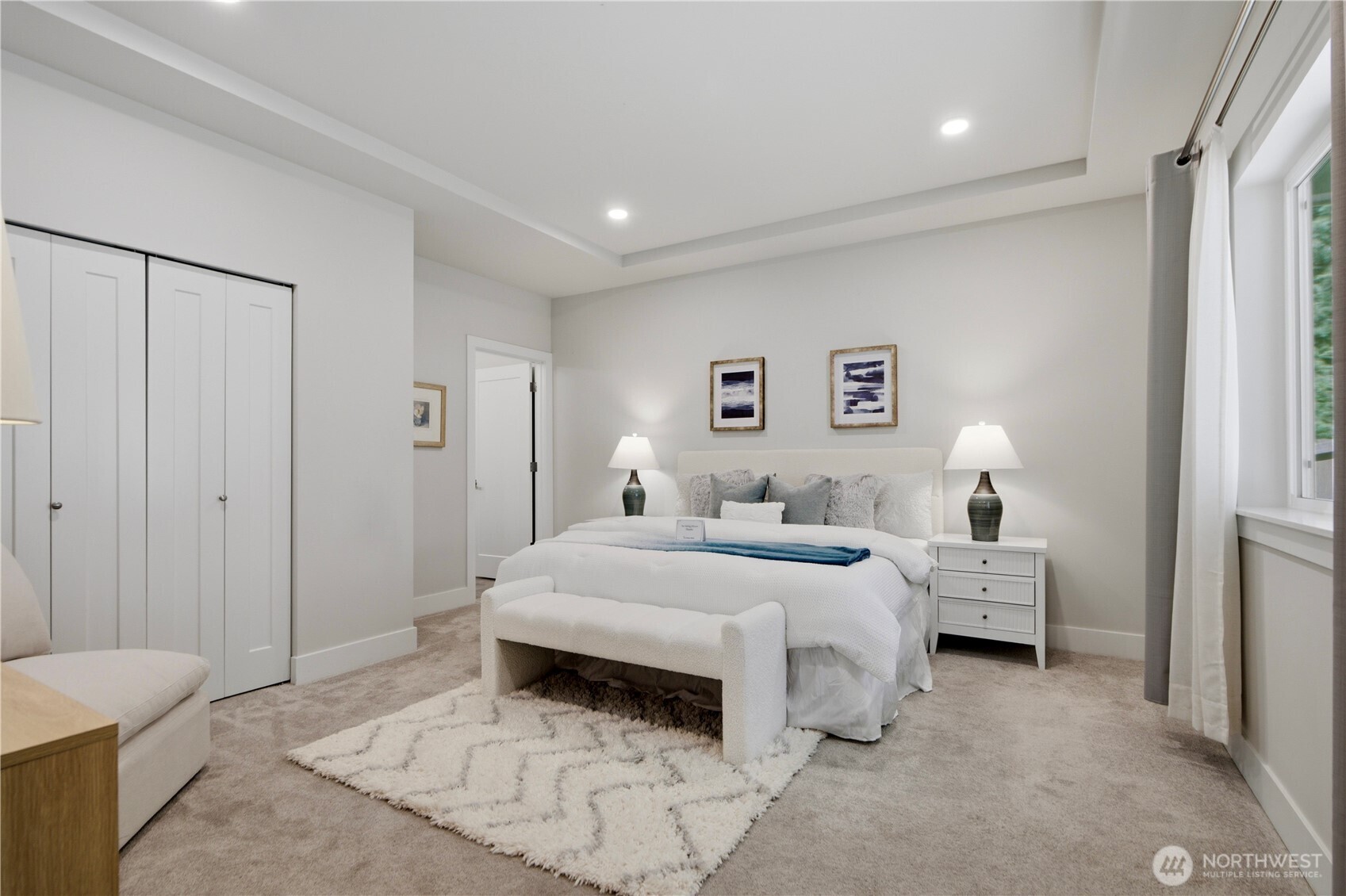 18733 14th Place Property Photo 12