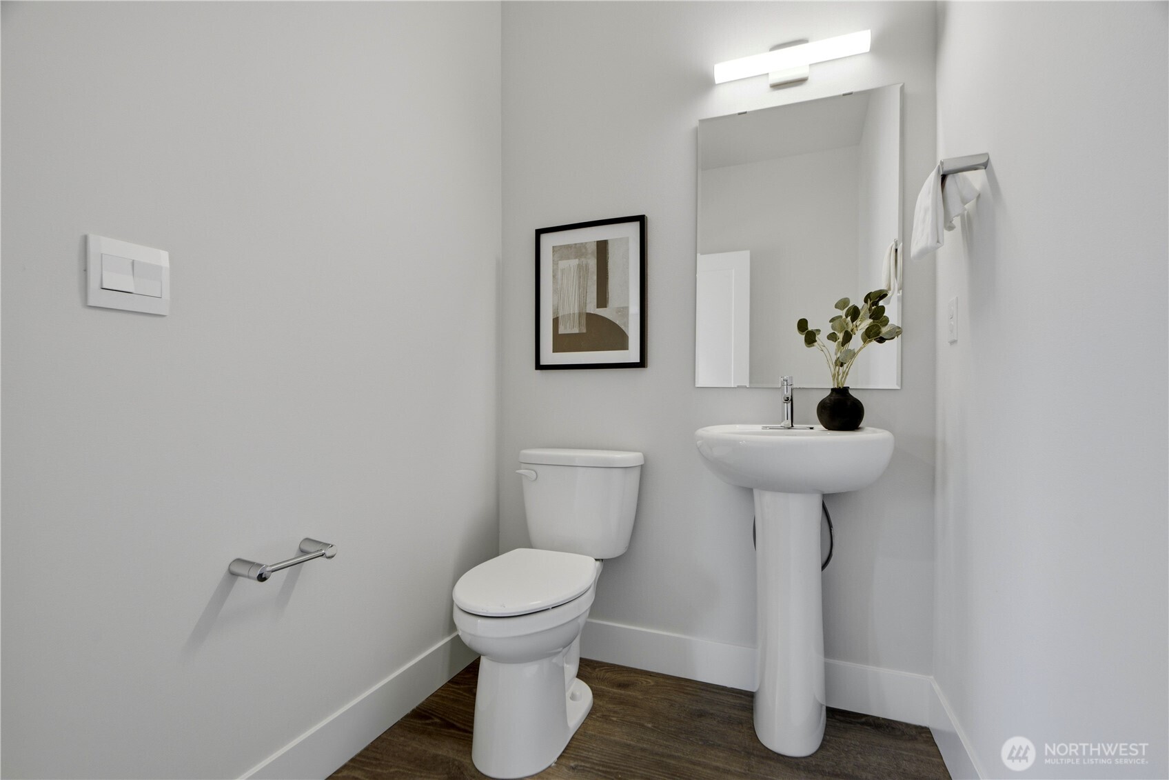 18733 14th Place Property Photo 18