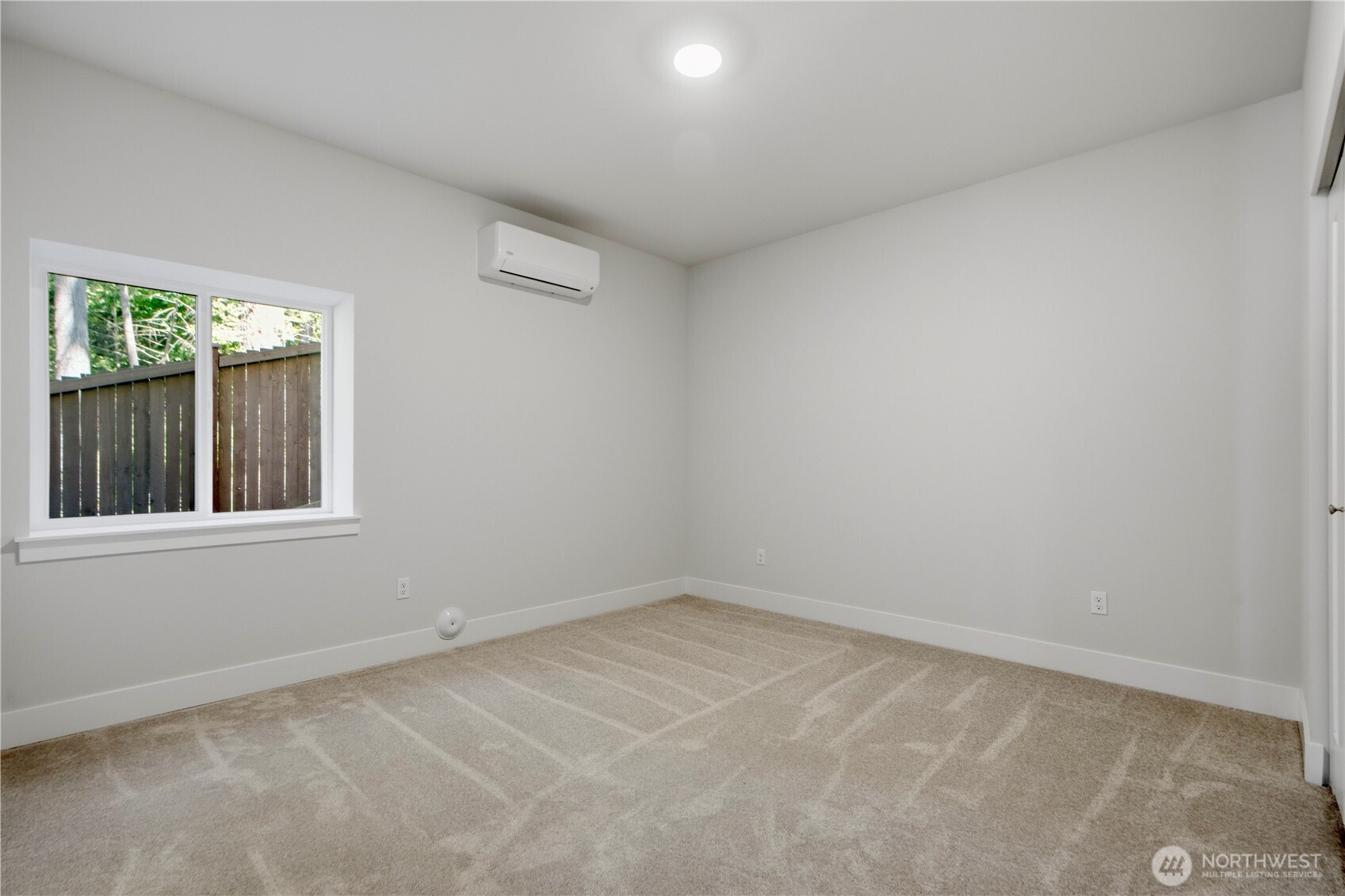 18733 14th Place Property Photo 19