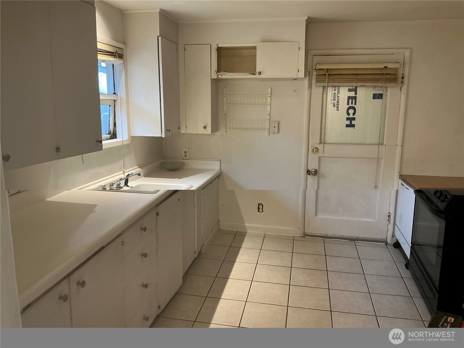 8007 215th Street Property Photo 5