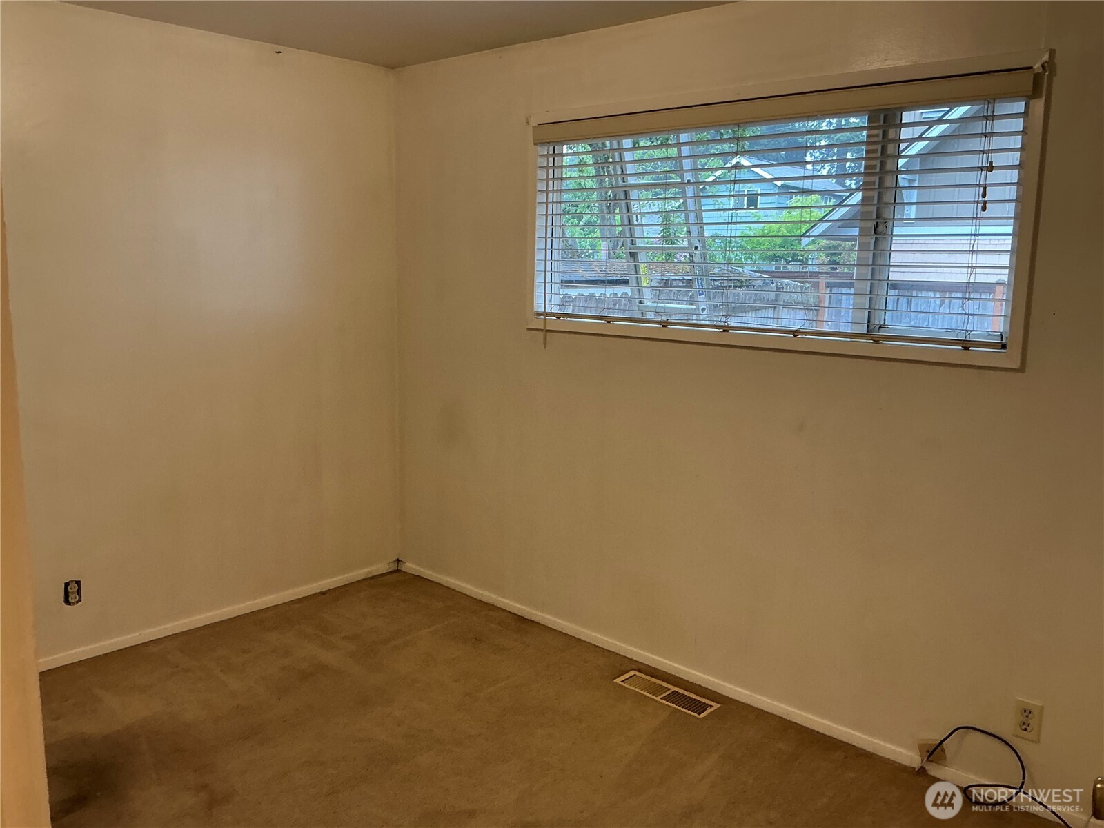 8007 215th Street Property Photo 8