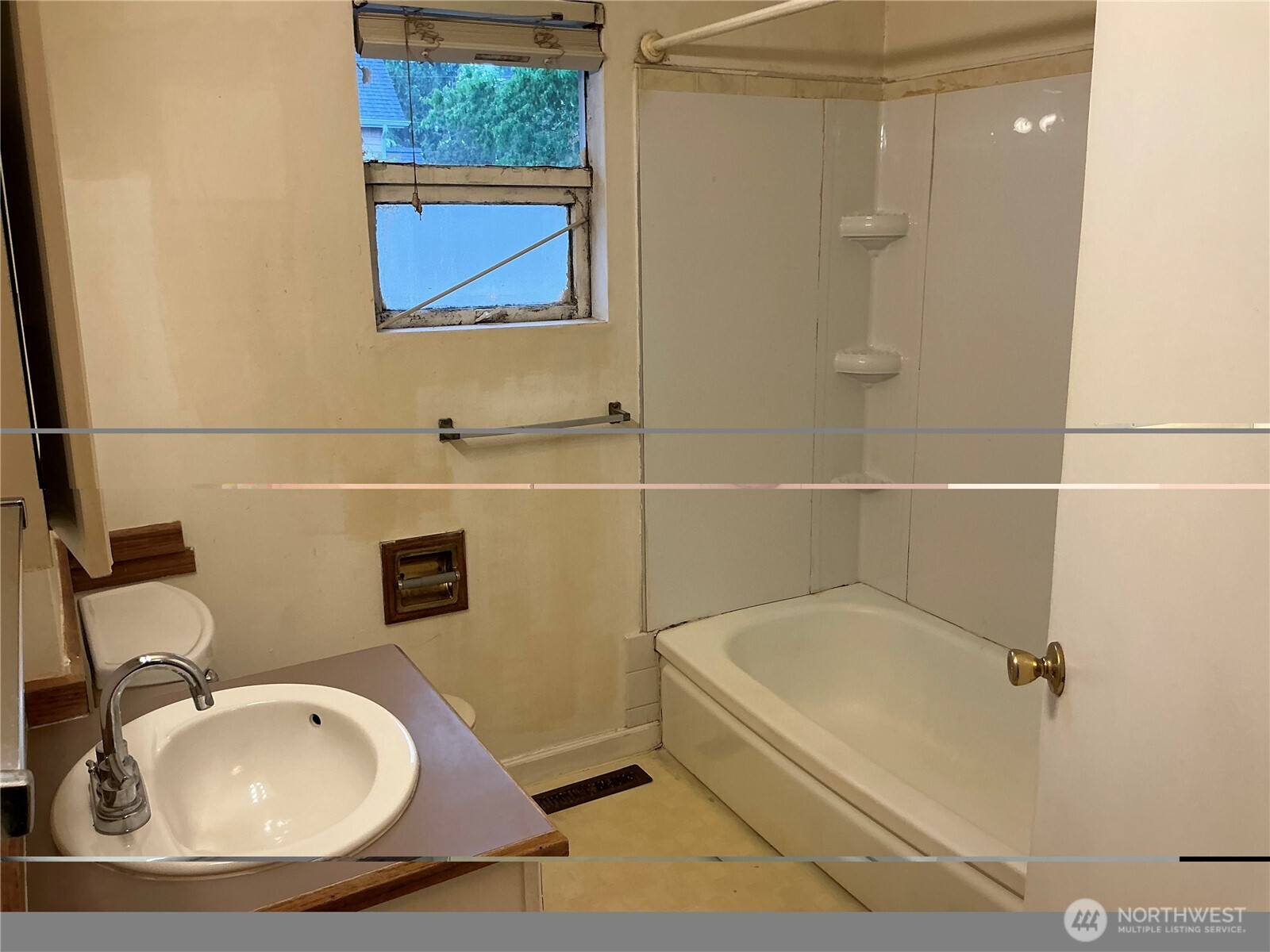 8007 215th Street Property Photo 10