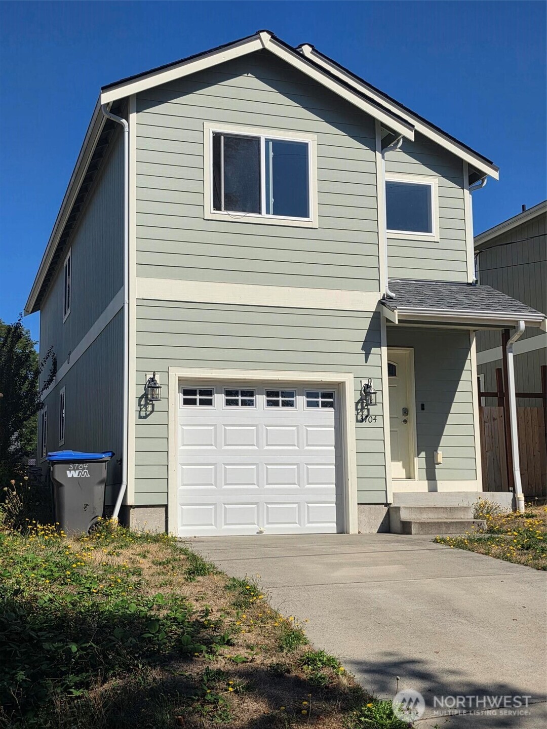 3704 W F Street Property Photo 2