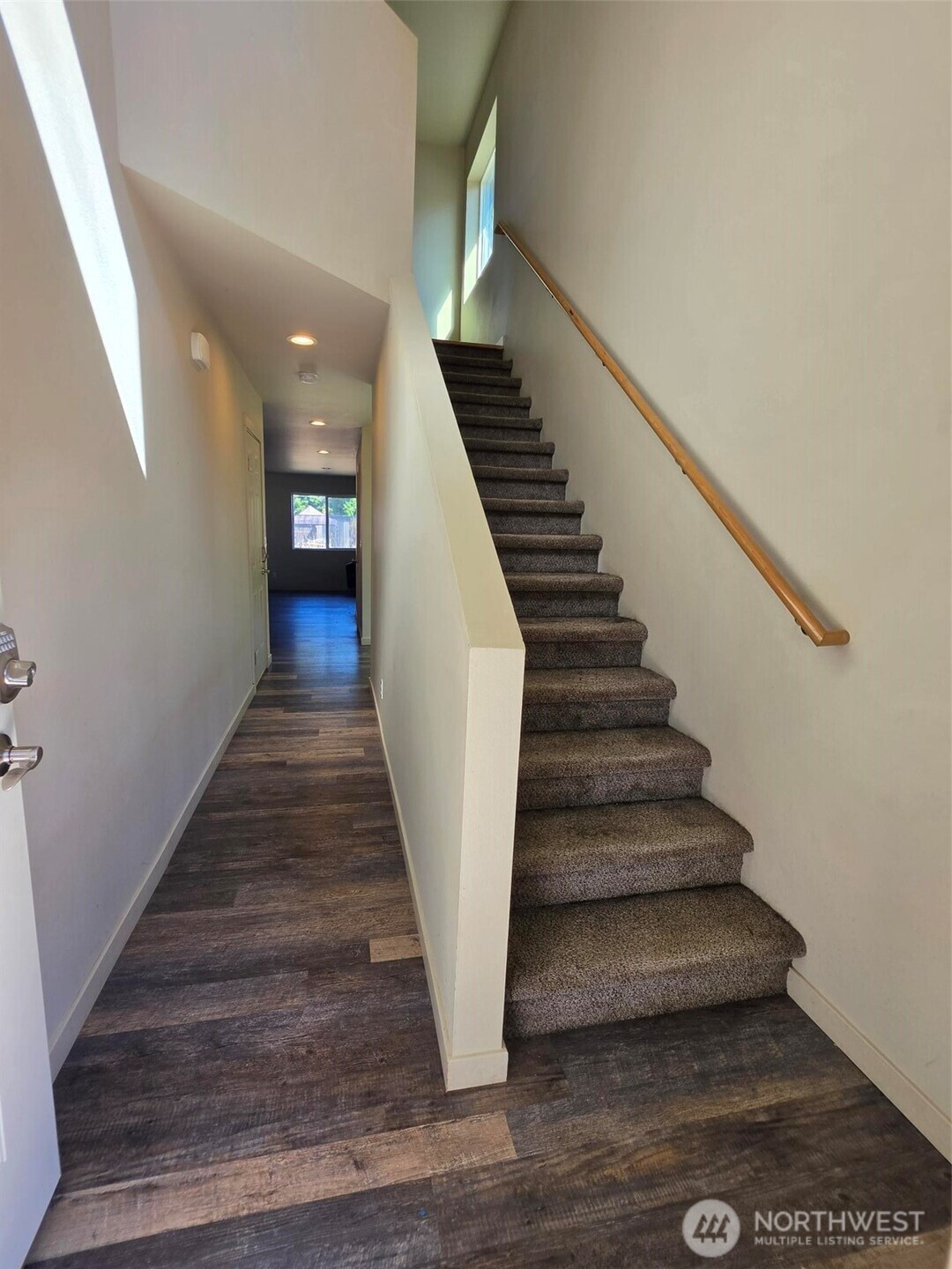 3704 W F Street Property Photo 14