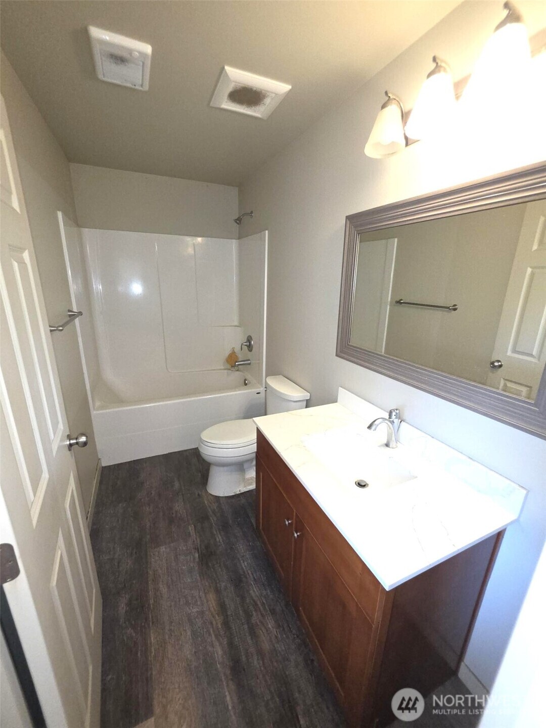 3704 W F Street Property Photo 25