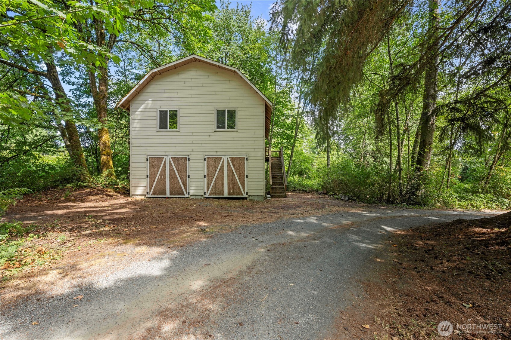 9910 Elliott Road Property Photo 4