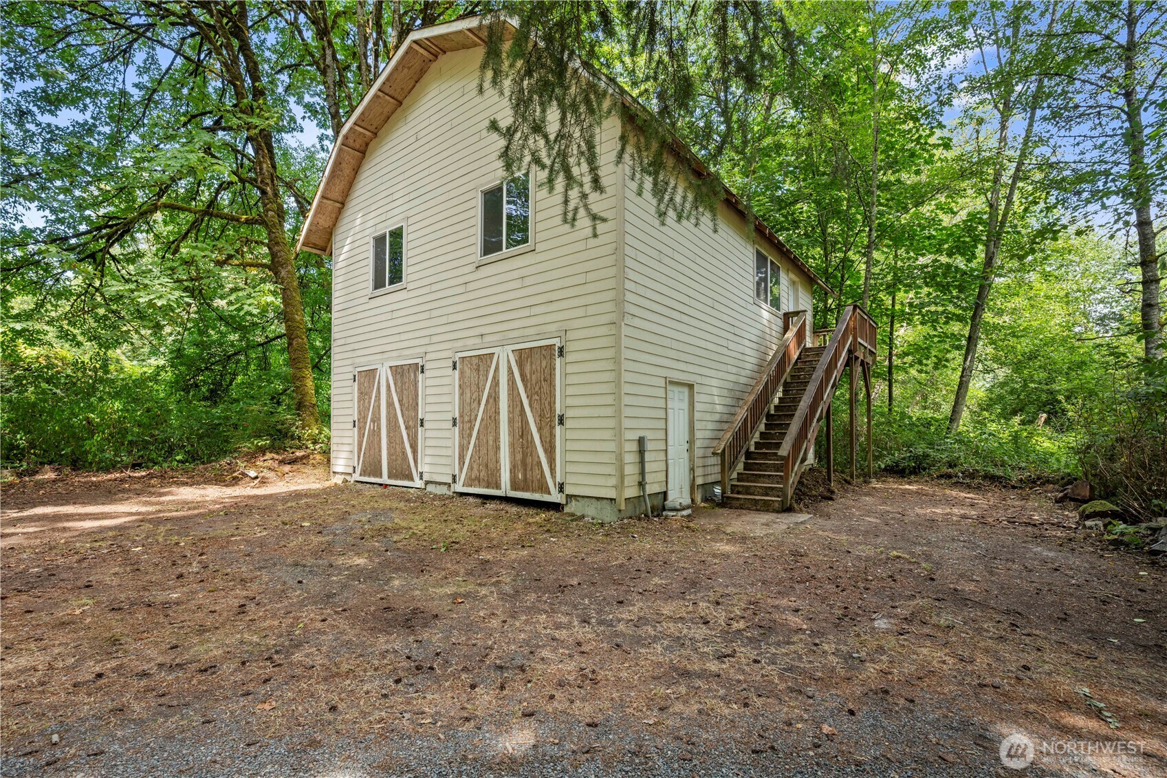 9910 Elliott Road Property Photo 5