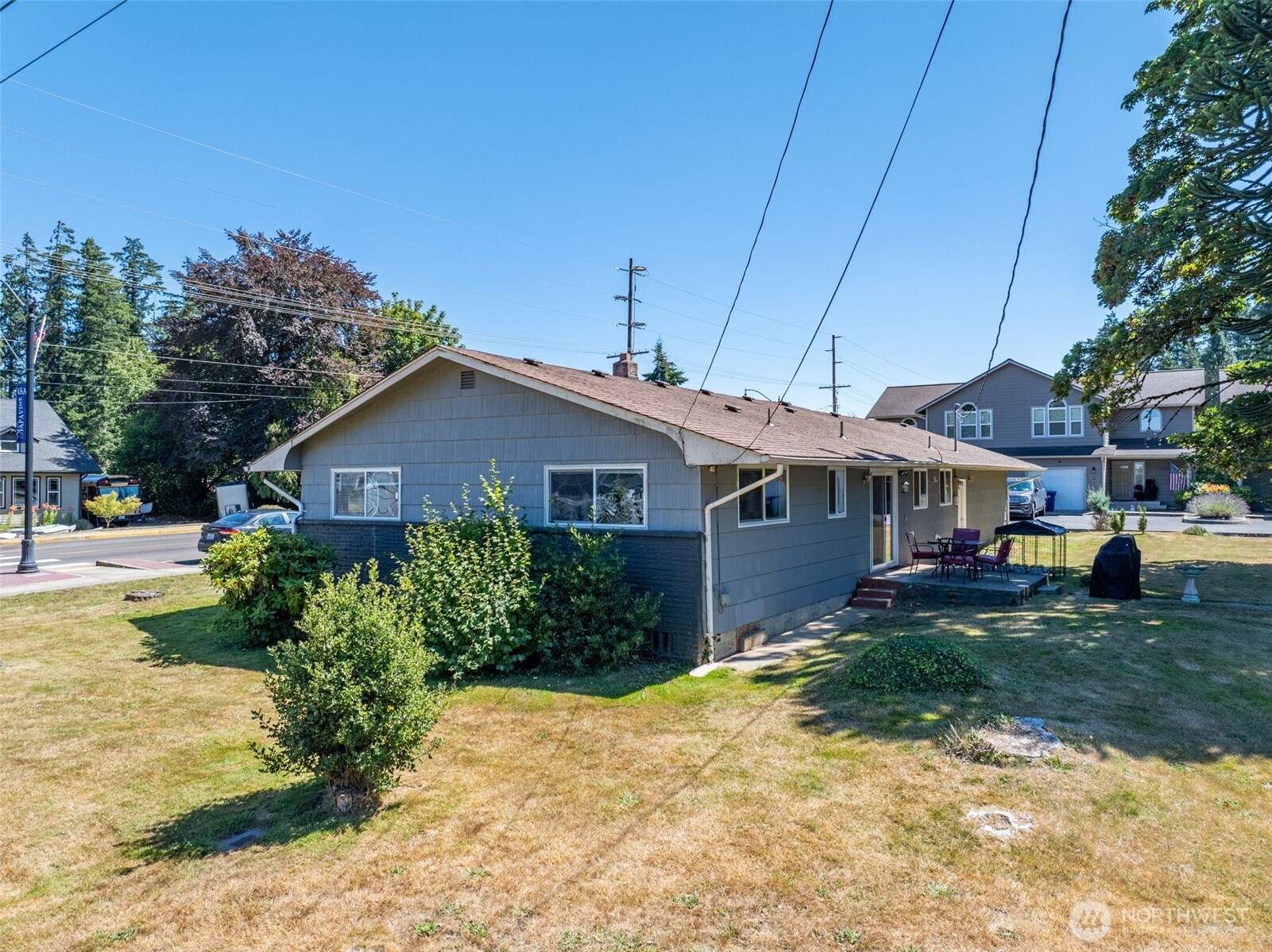 719 2nd Ave Ne Property Photo 29