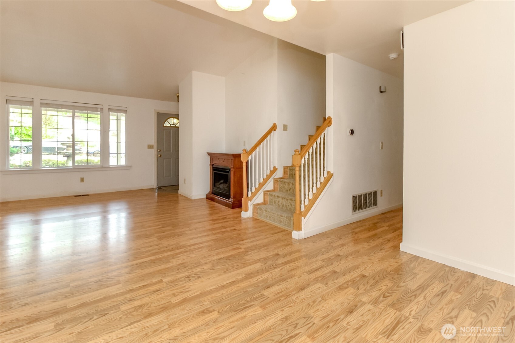 13336 35th Avenue Property Photo 5